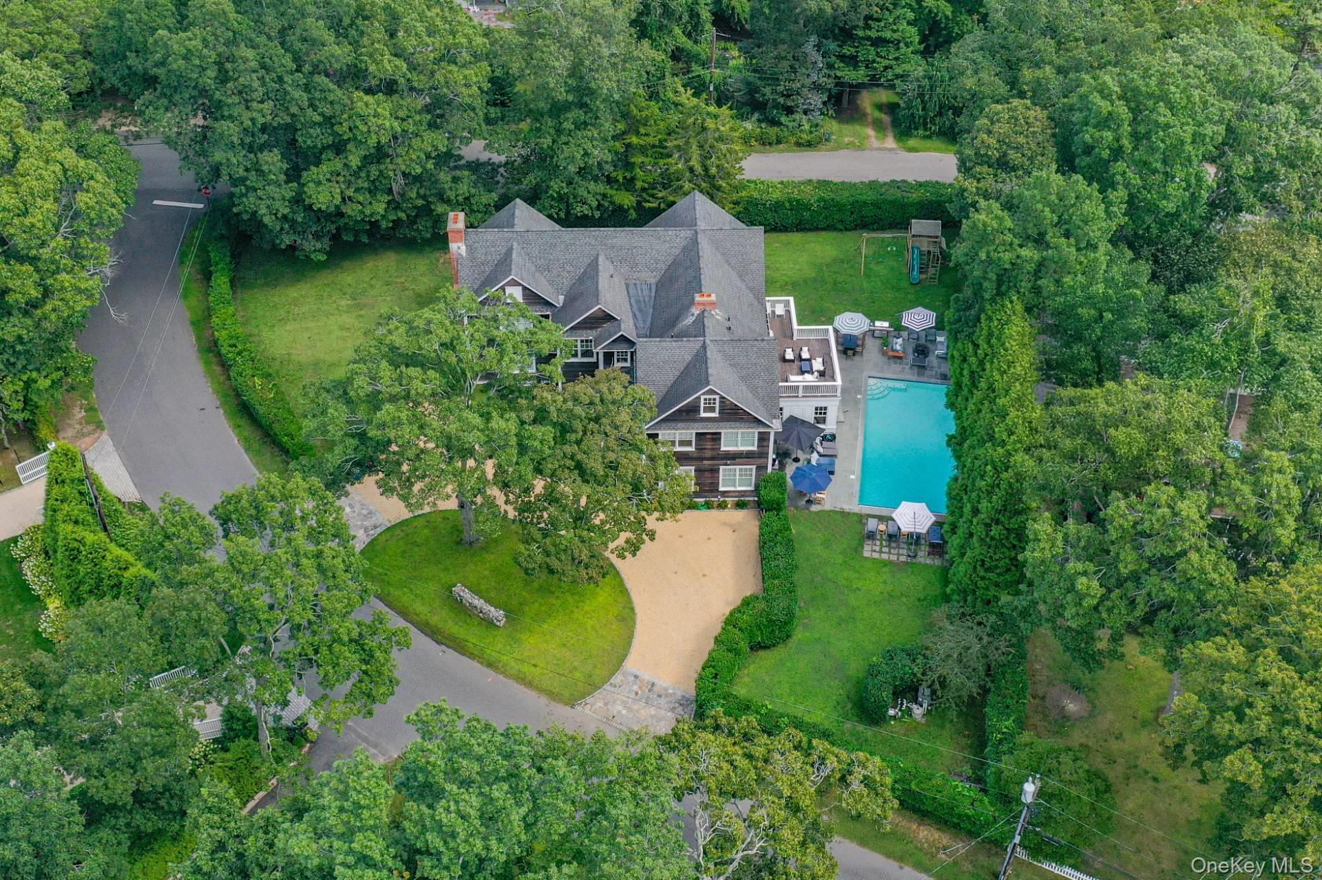 28 Bay View Road N, Southampton, NY 11968