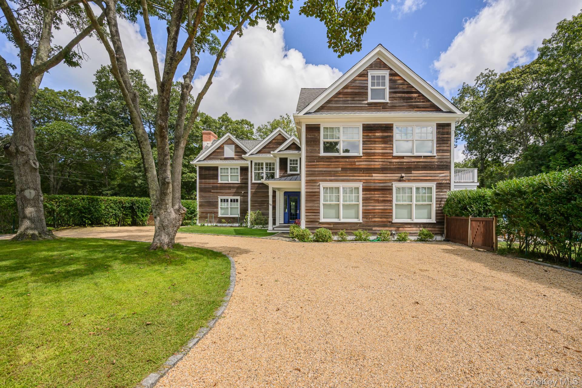 28 Bay View Road N, Southampton, NY 11968