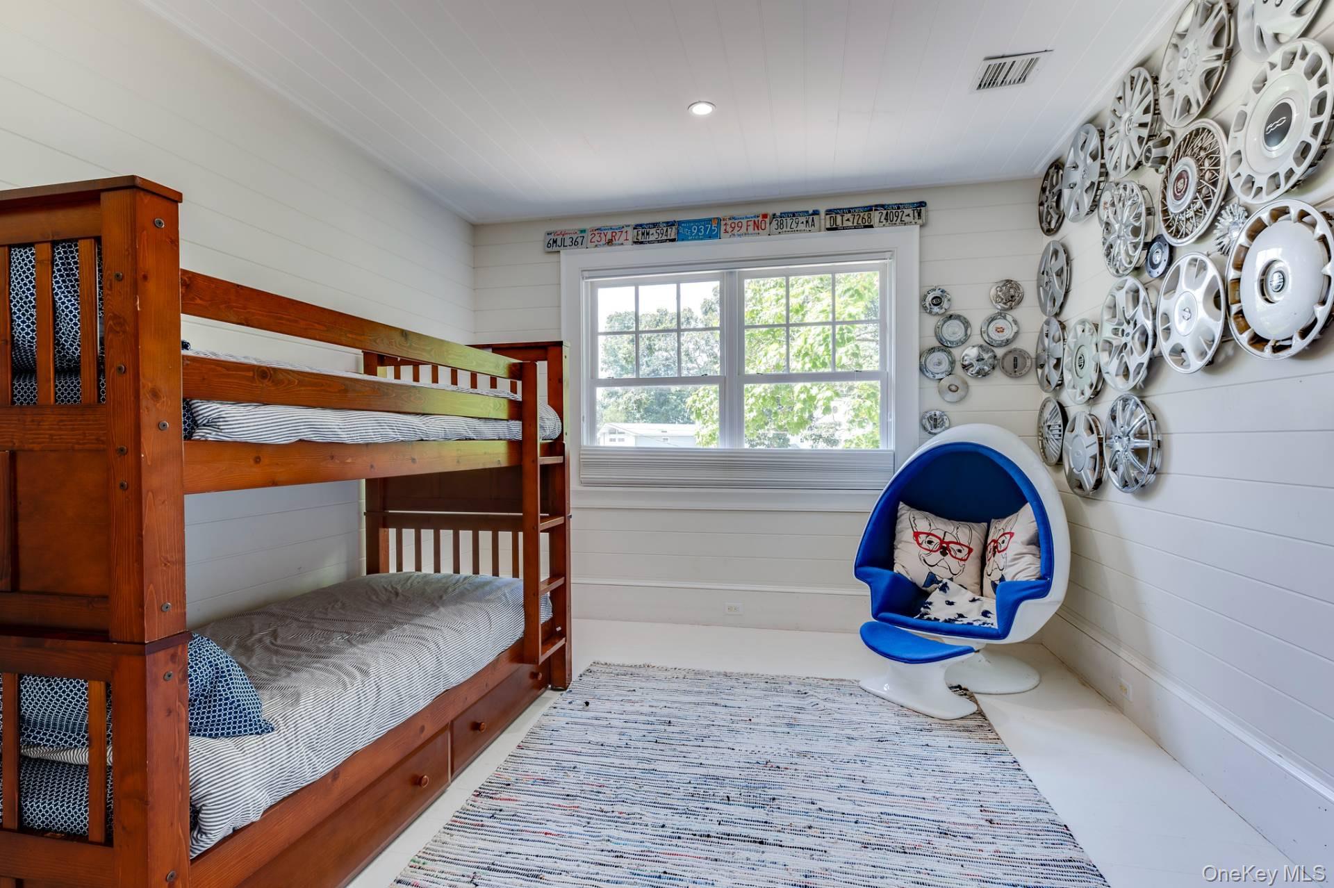 28 Bay View Road N, Southampton, NY 11968