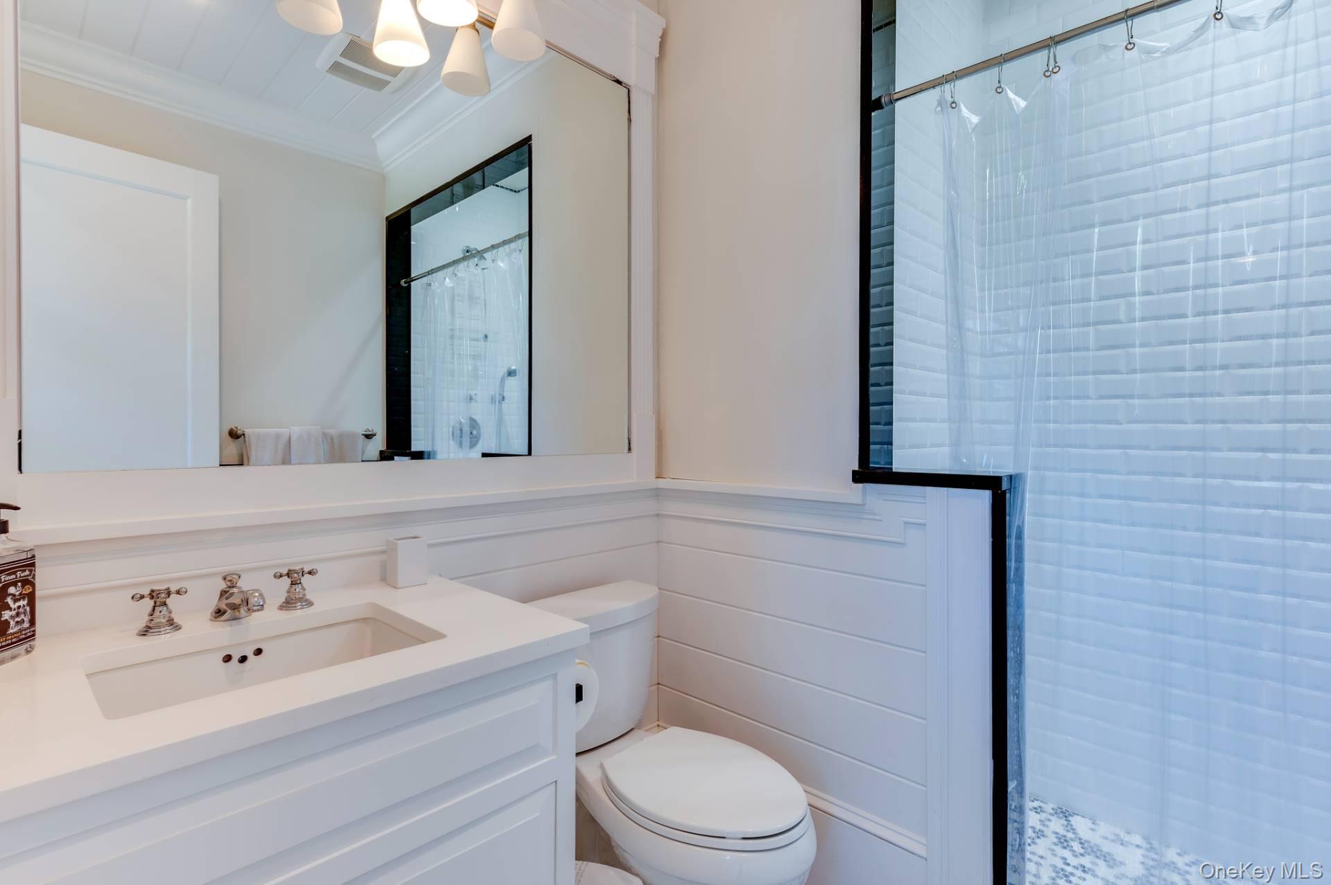 28 Bay View Road N, Southampton, NY 11968