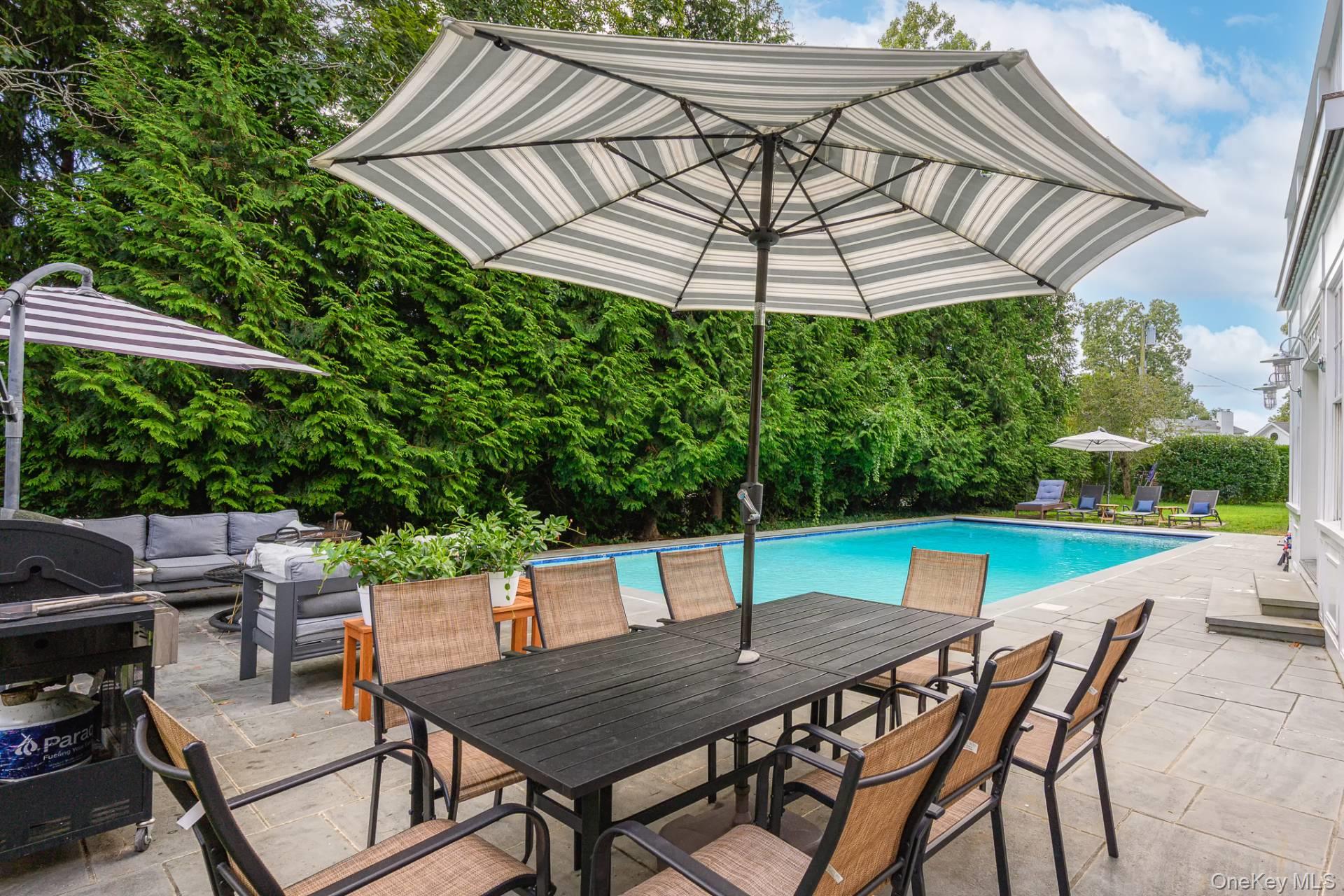 28 Bay View Road N, Southampton, NY 11968