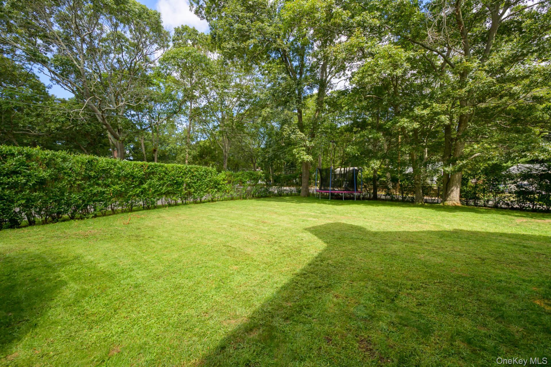 28 Bay View Road N, Southampton, NY 11968