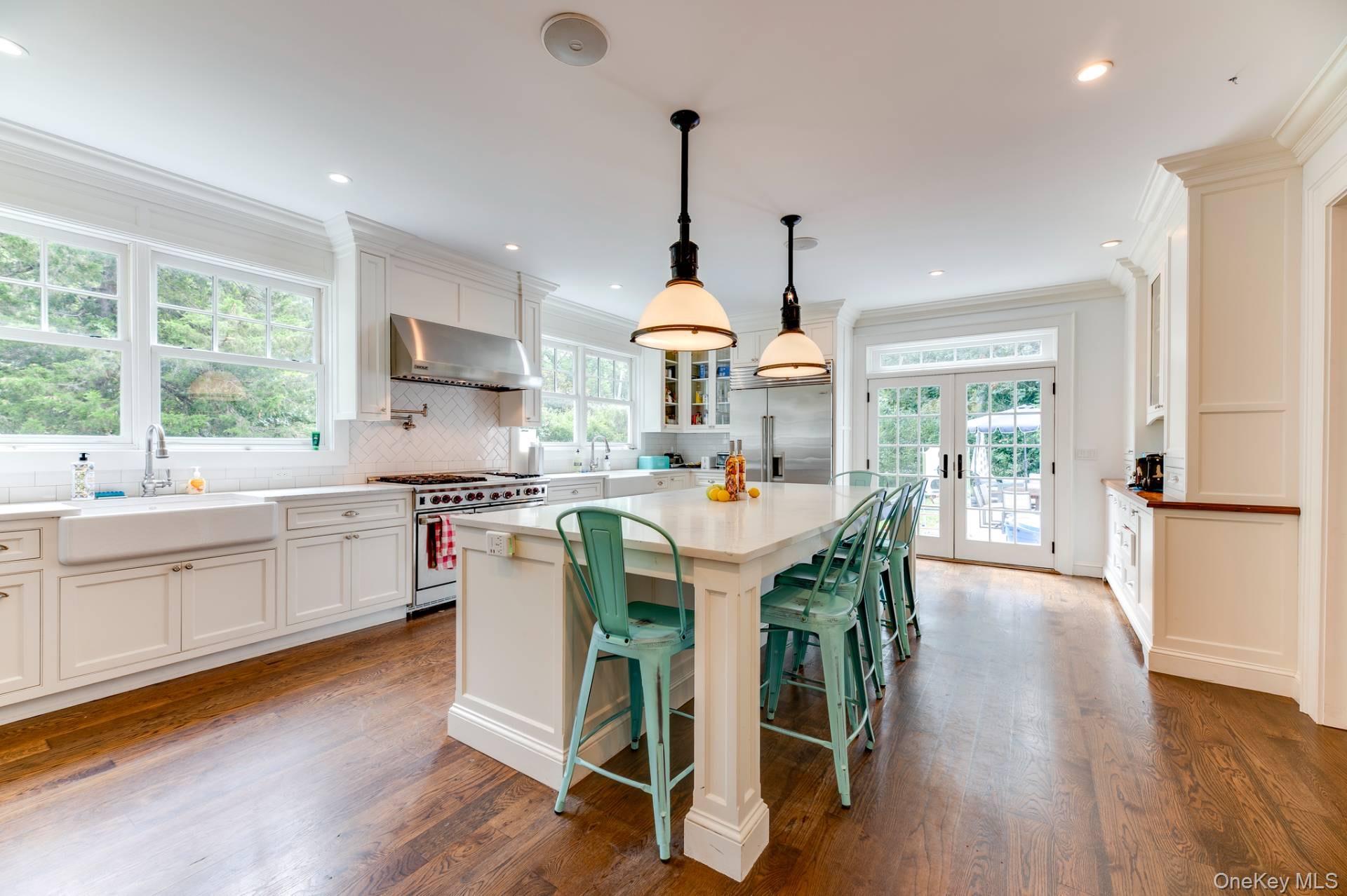 28 Bay View Road N, Southampton, NY 11968