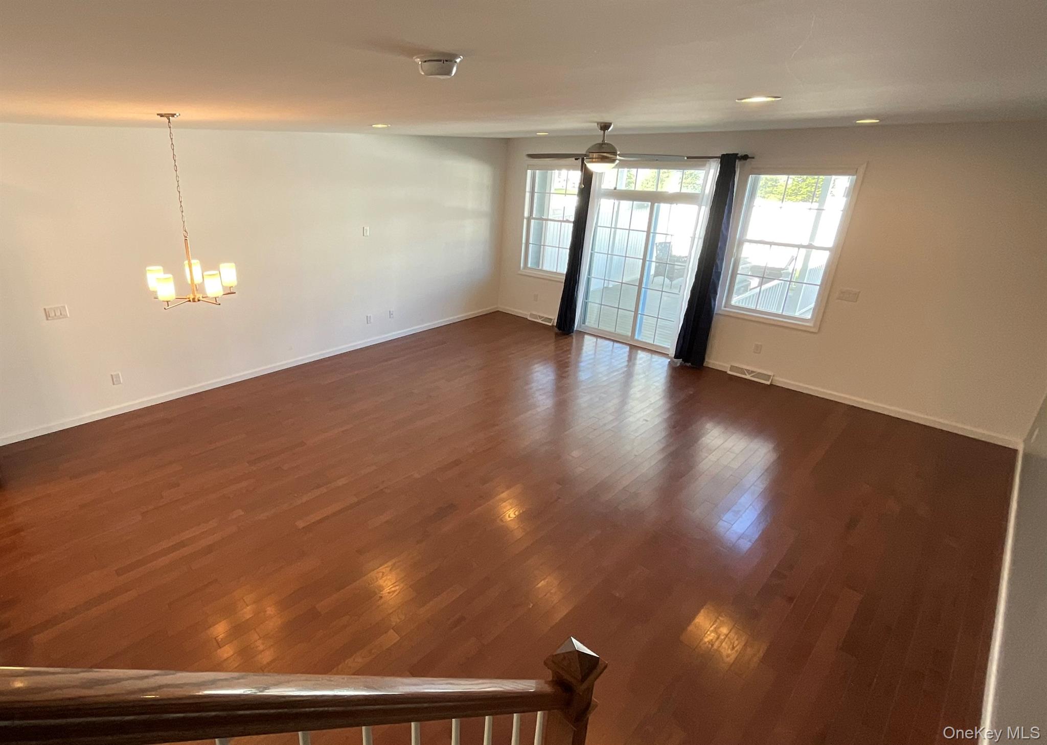 38 Stacey Way, Troy, NY 12180