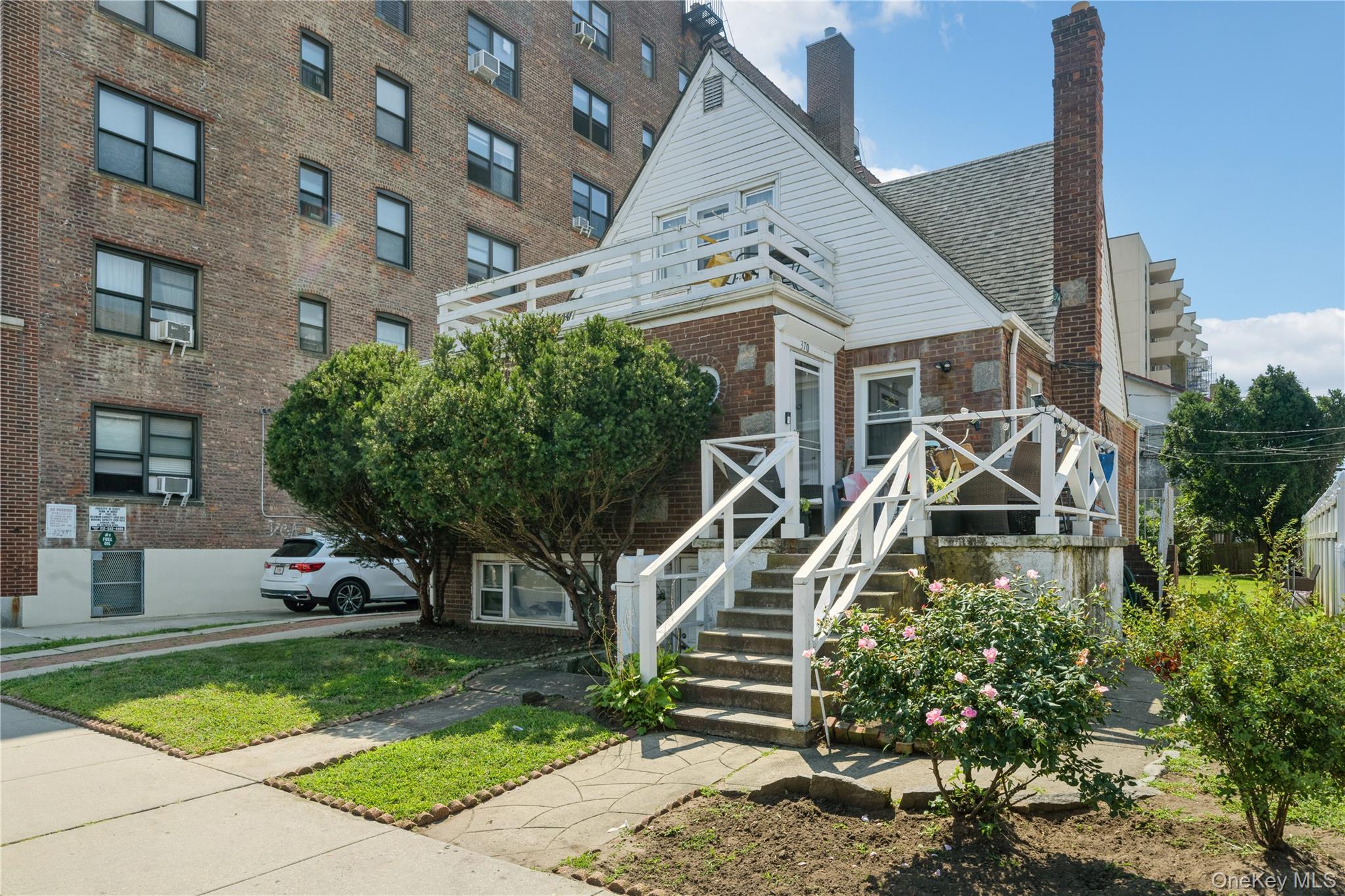 370 E Broadway, Long Beach, NY 11561