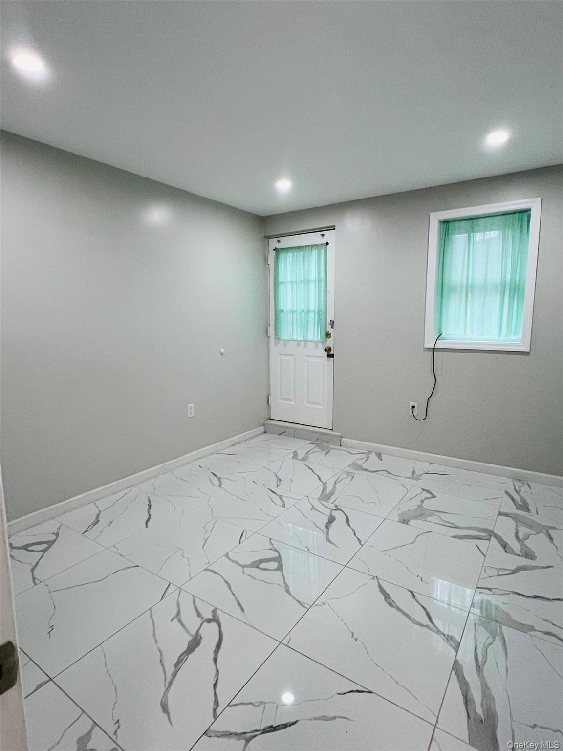 152-10 Peck Avenue, Flushing, NY 11355