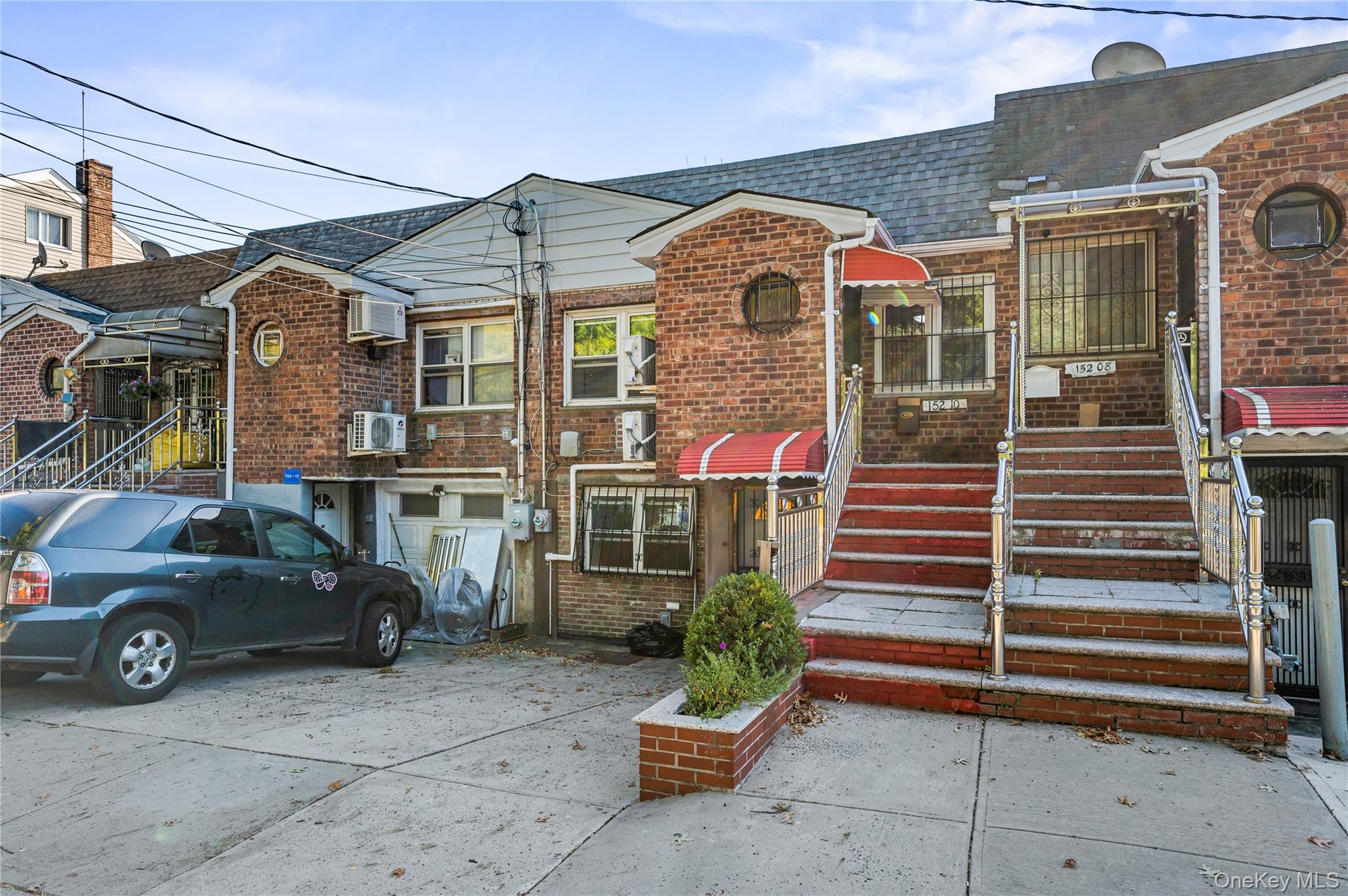 152-10 Peck Avenue, Flushing, NY 11355