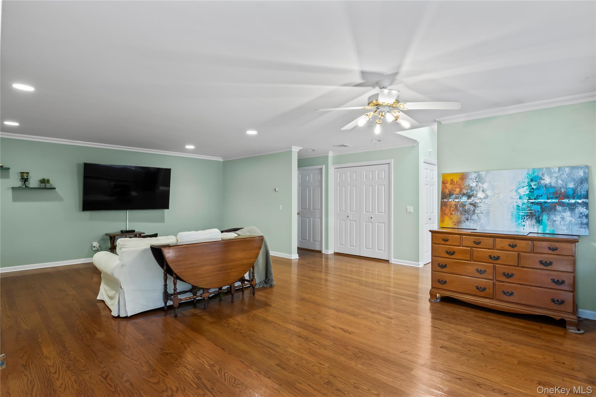 48 Cedar Road, East Northport, NY 11731