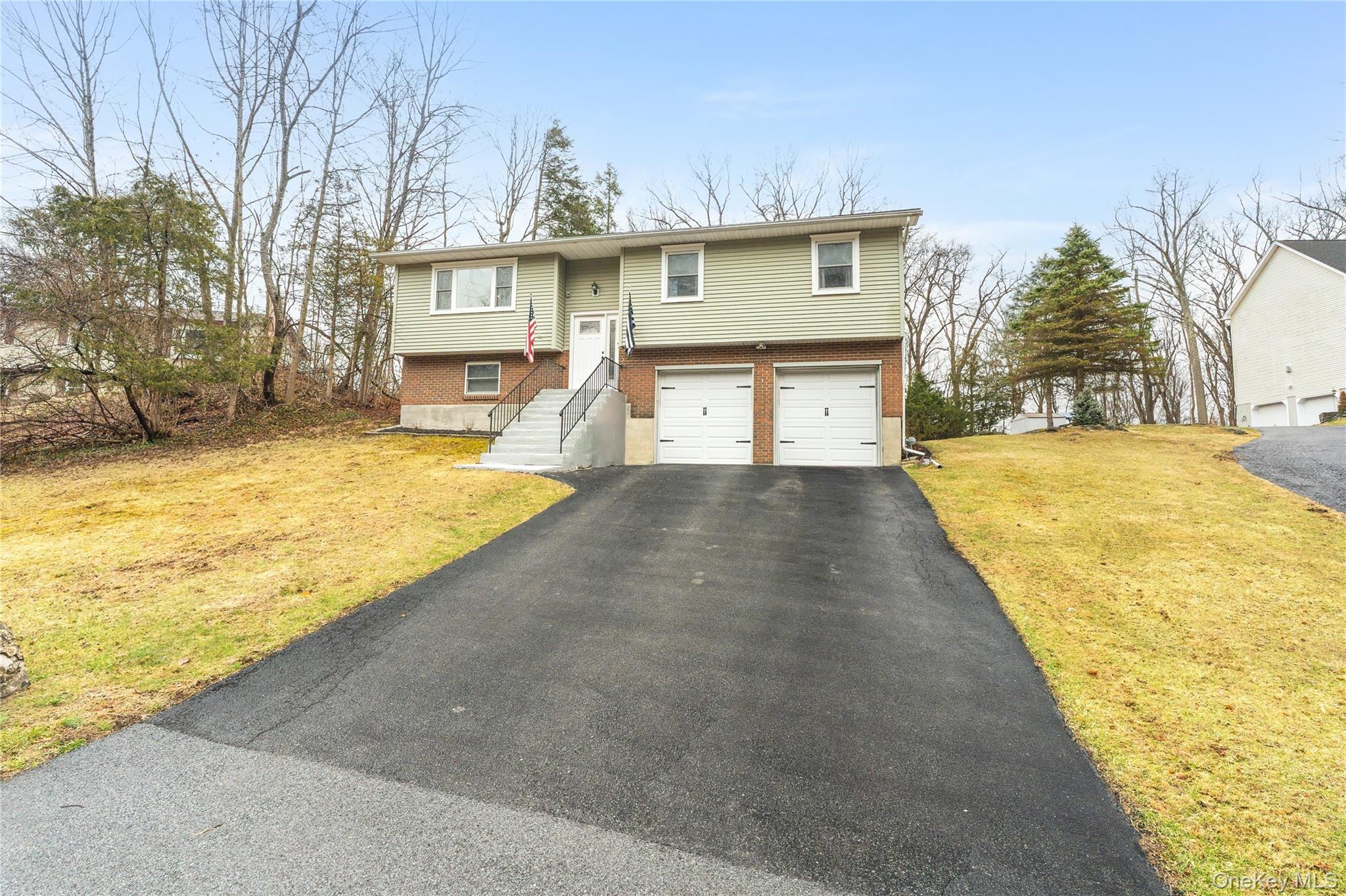 45 Raker Road, Poughkeepsie, NY 12603