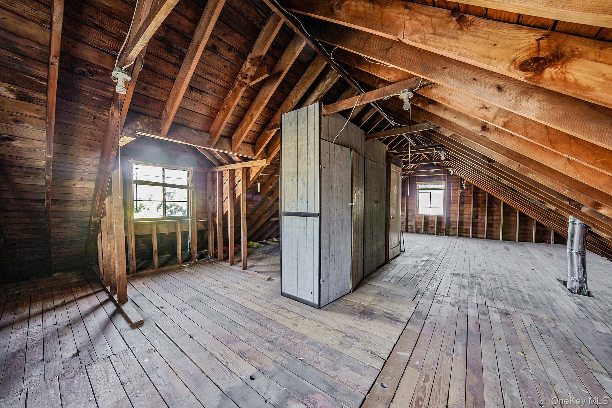 43 Shortridge Drive, Mineola, NY 11501