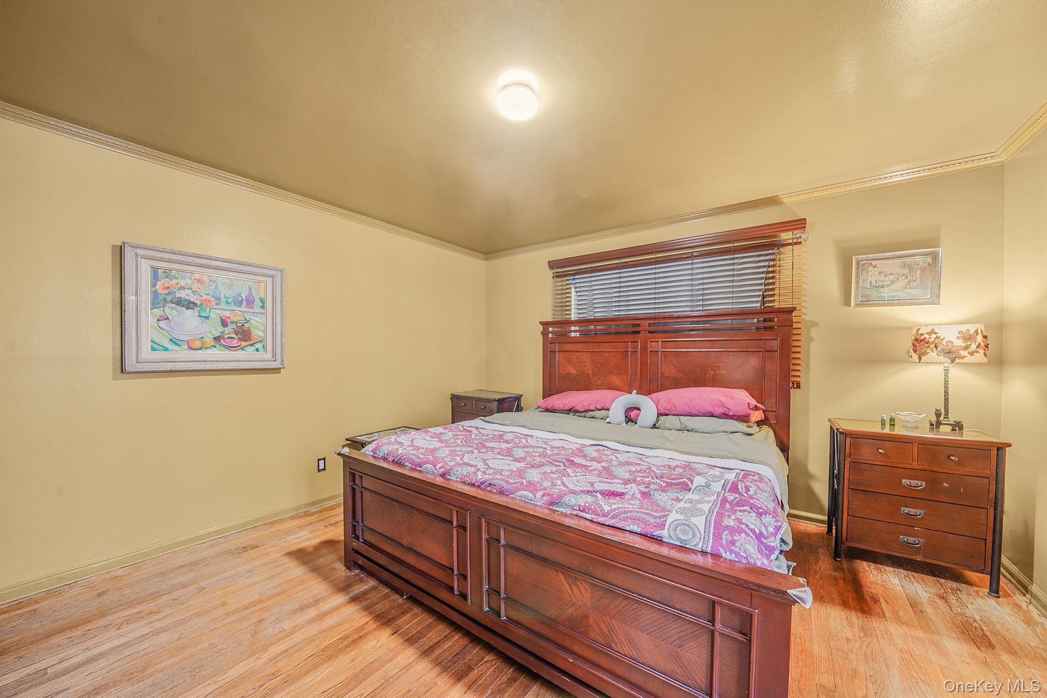 43 Shortridge Drive, Mineola, NY 11501