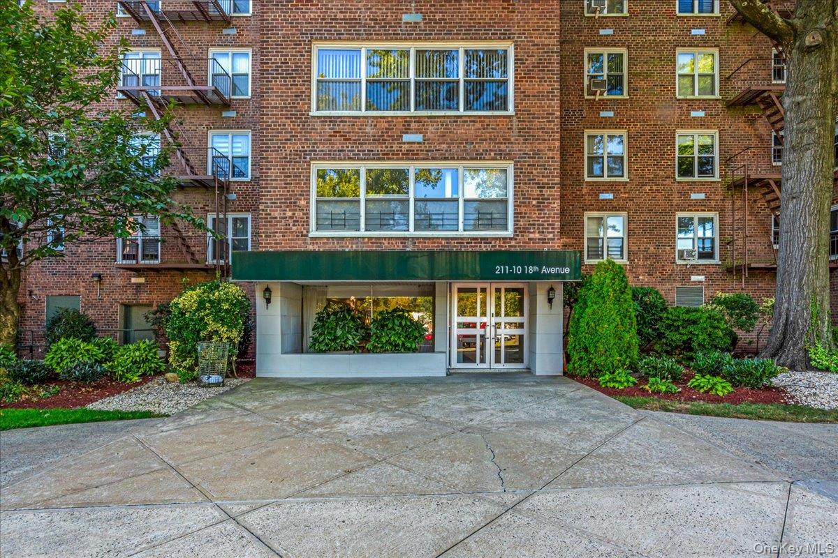 211-10 18th Avenue # 5J, Bayside, NY 11360