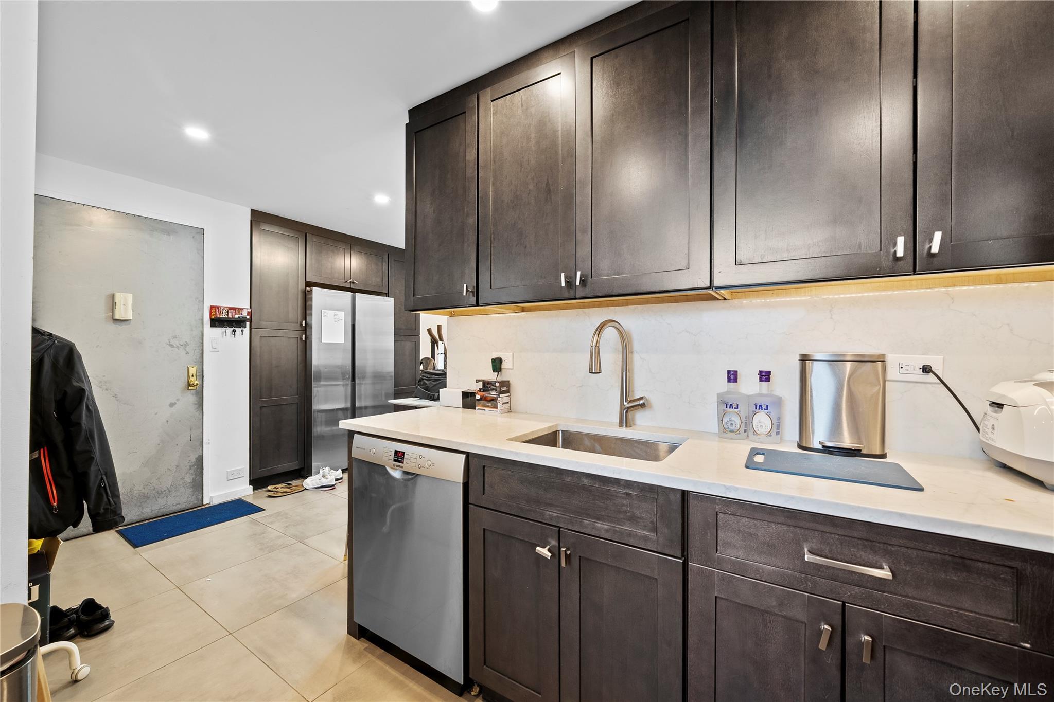 61-25 97th Street # 12-M, Rego Park, NY 11374