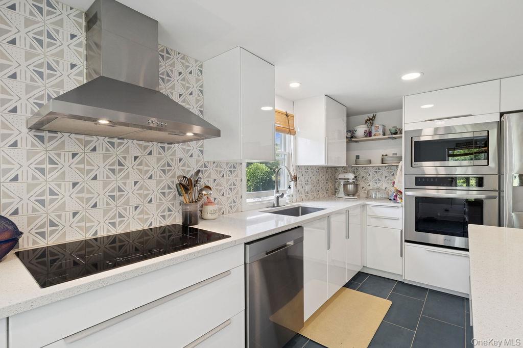 1 Leo Street, Patchogue, NY 11772