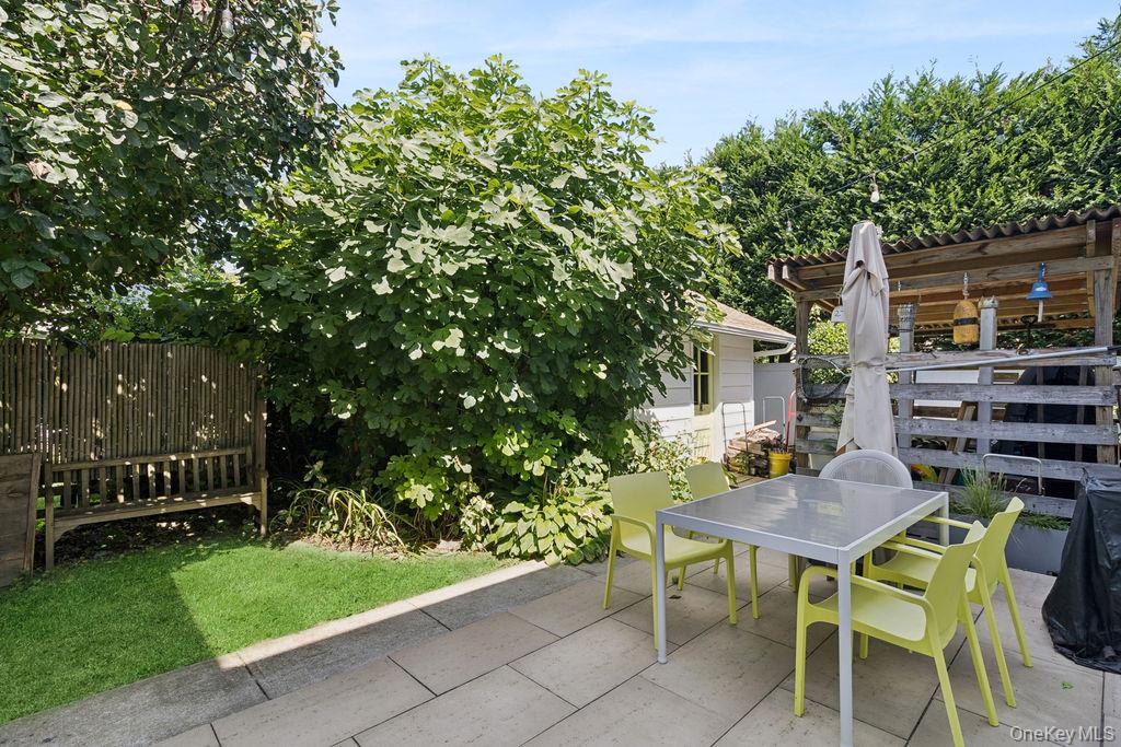 1 Leo Street, Patchogue, NY 11772