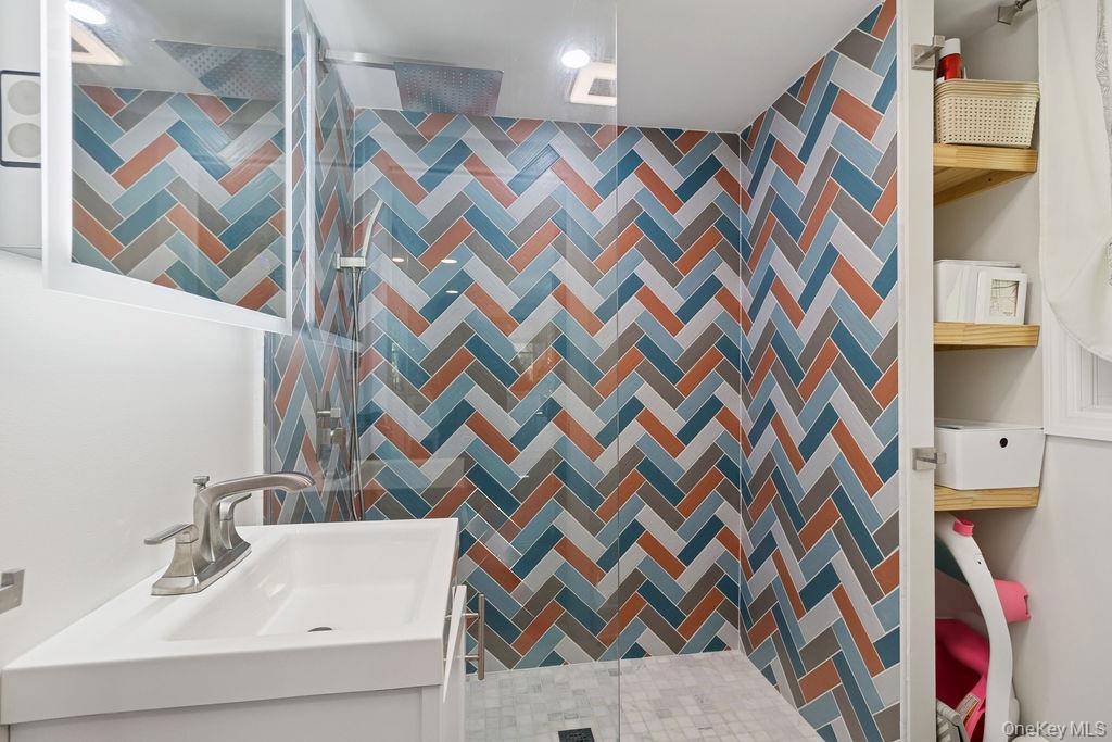 1 Leo Street, Patchogue, NY 11772