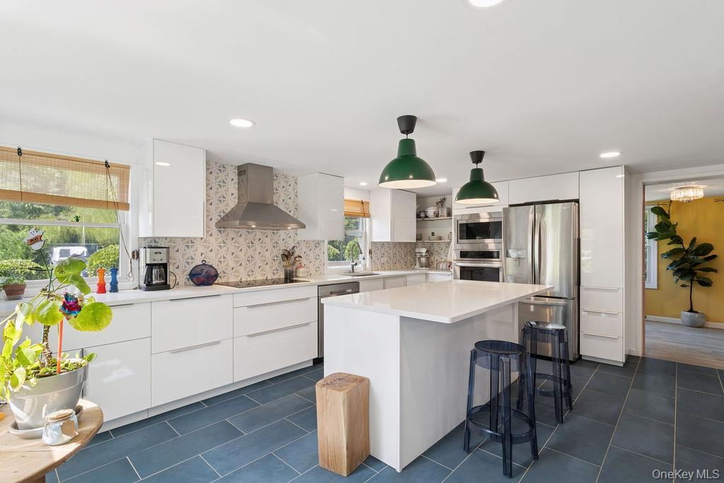 1 Leo Street, Patchogue, NY 11772