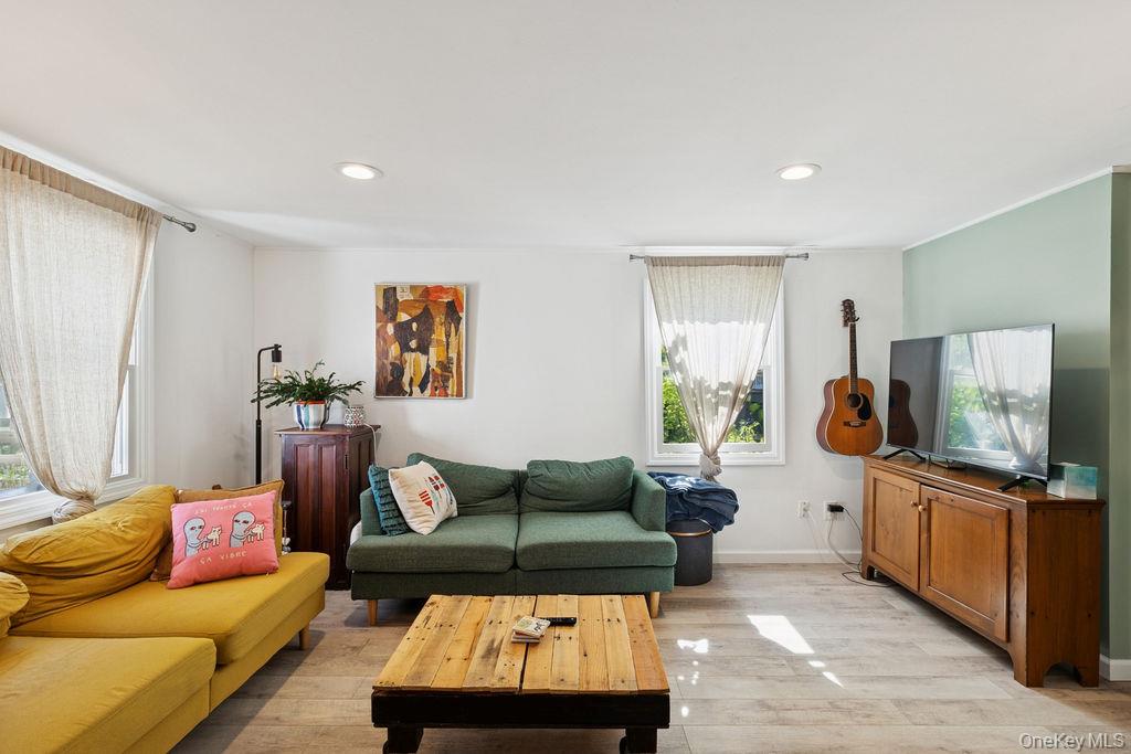 1 Leo Street, Patchogue, NY 11772