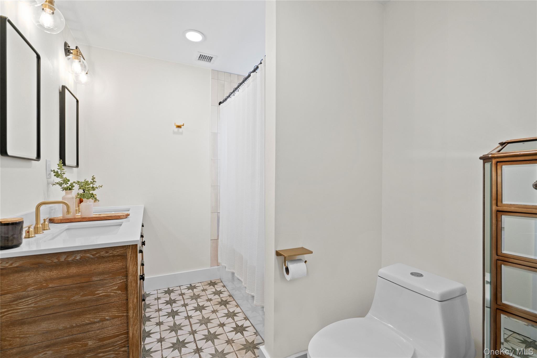 276 Bay Avenue, Patchogue, NY 11772