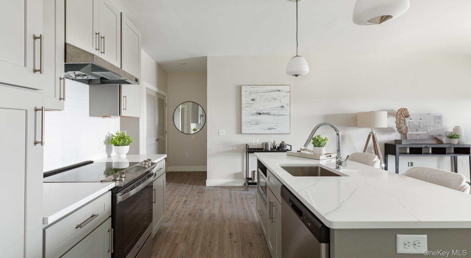 6 Hudson West Drive # 607, Marlboro, NY 12542