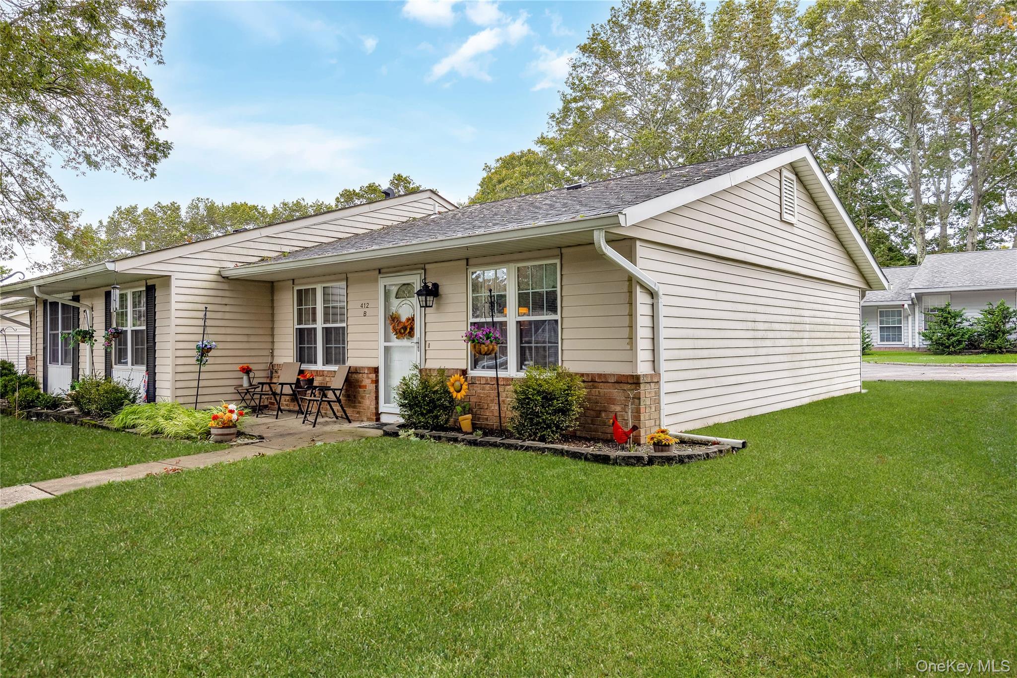 412B Weymouth Court, Ridge, NY 11961