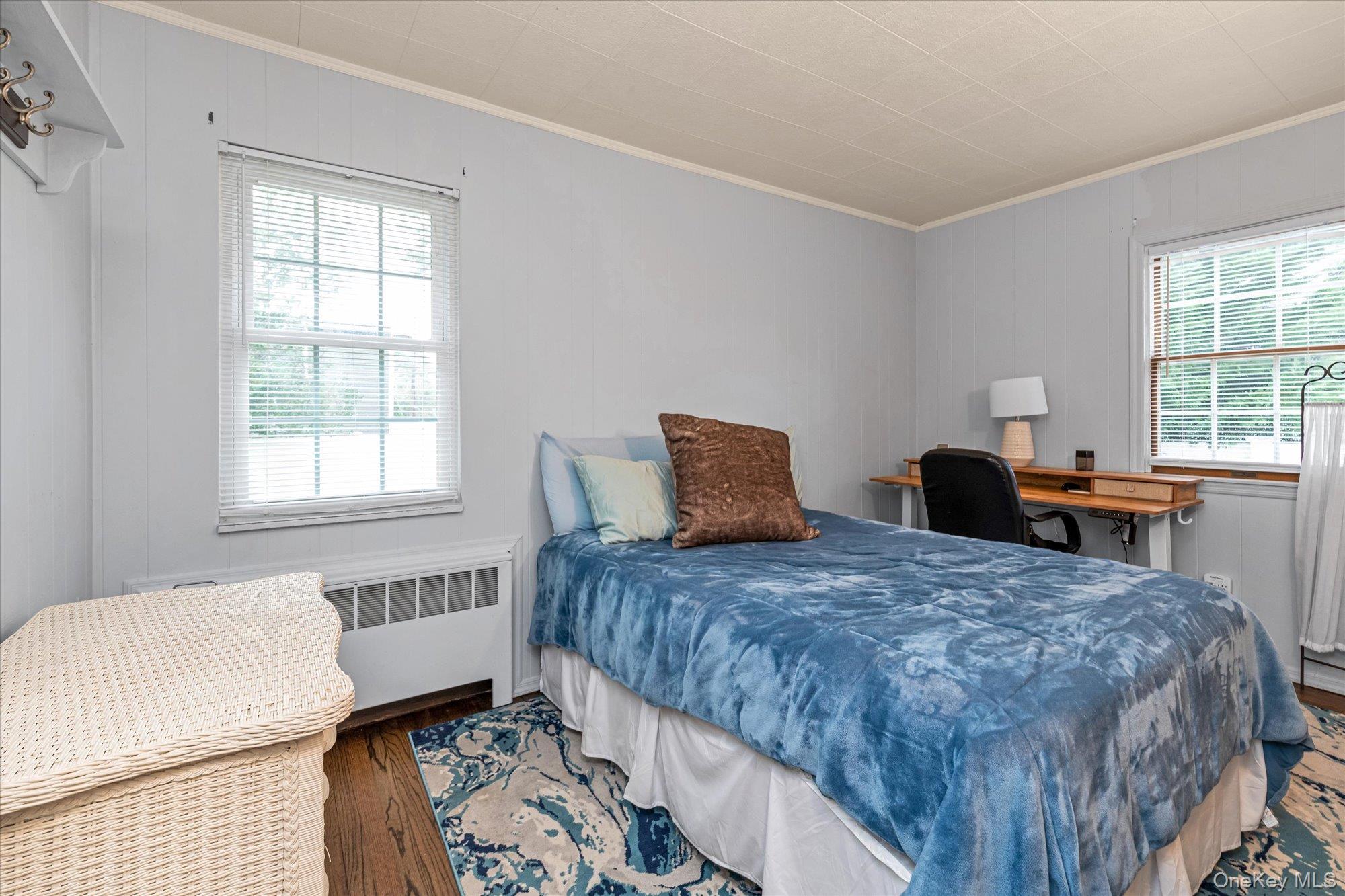 35 Burling Lane S, West Islip, NY 11795