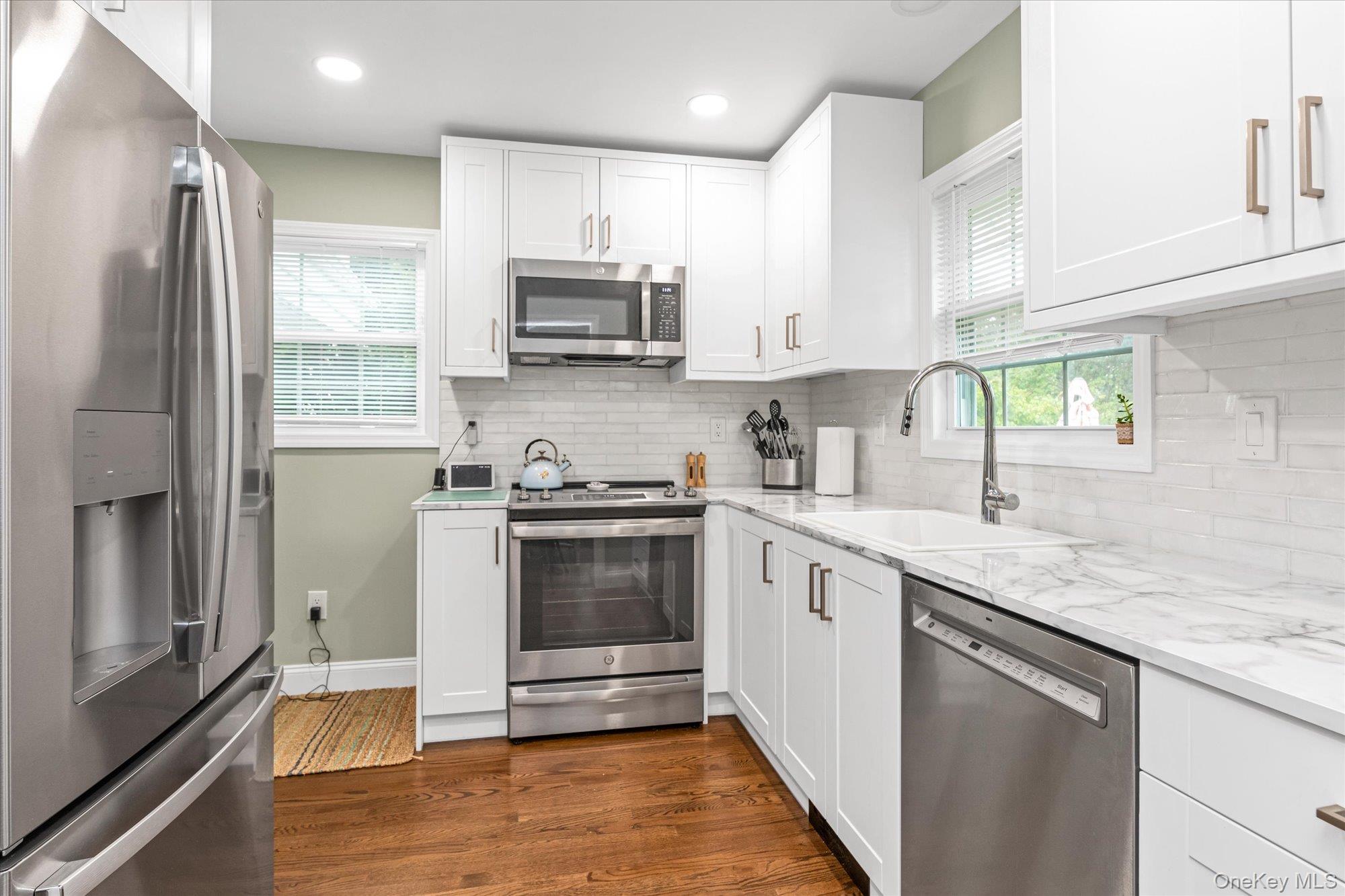 35 Burling Lane S, West Islip, NY 11795