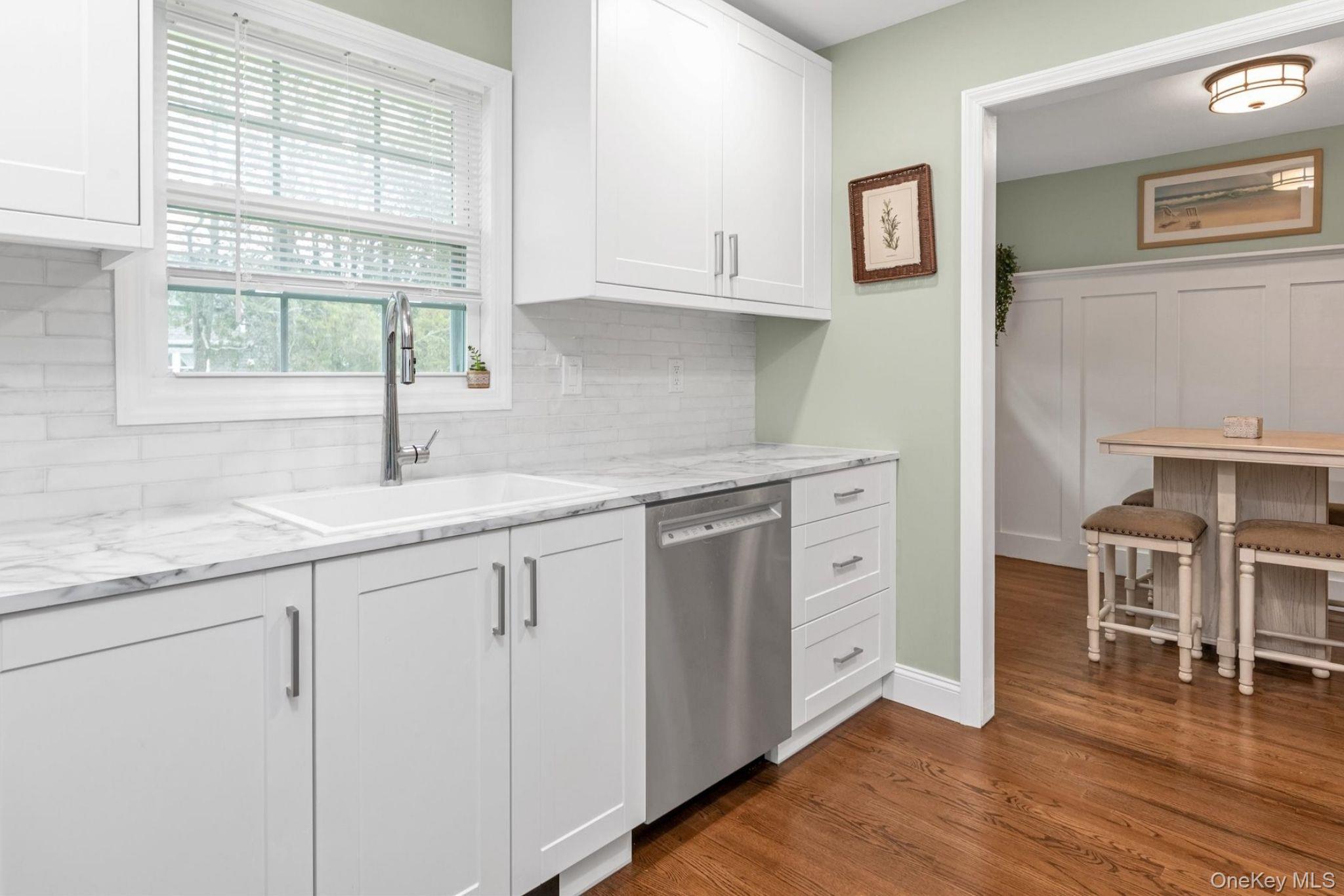 35 Burling Lane S, West Islip, NY 11795