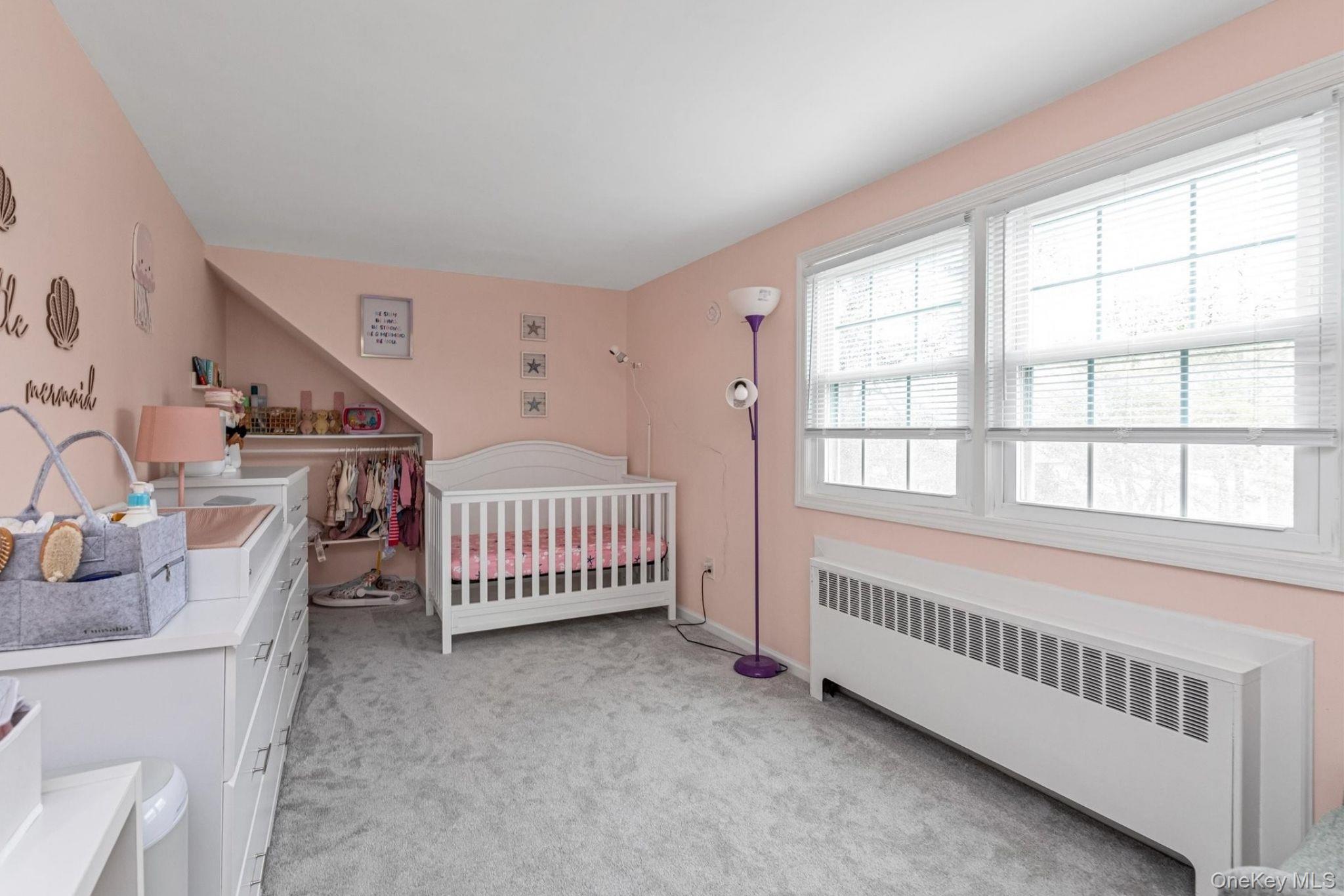 35 Burling Lane S, West Islip, NY 11795