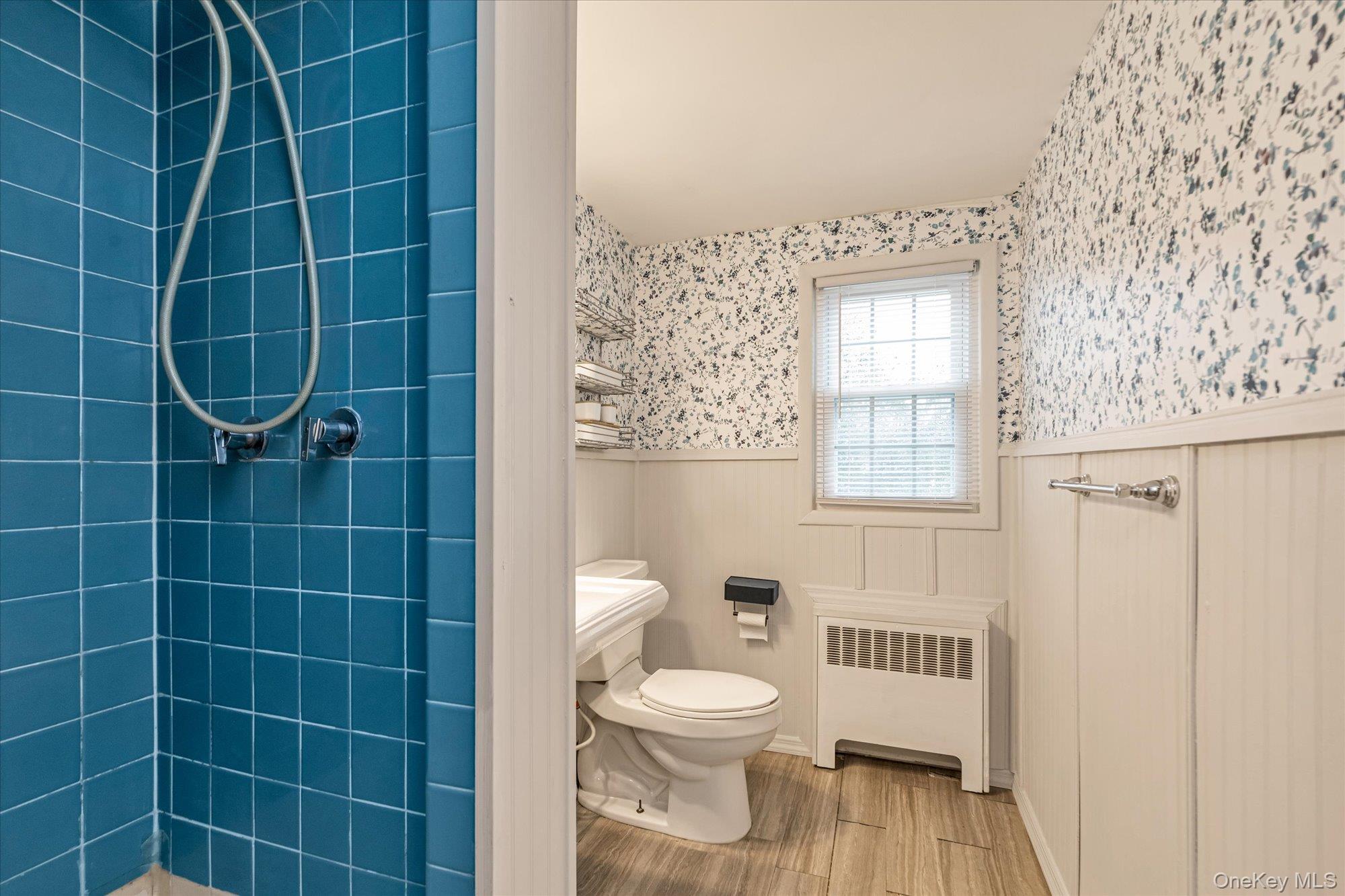 35 Burling Lane S, West Islip, NY 11795