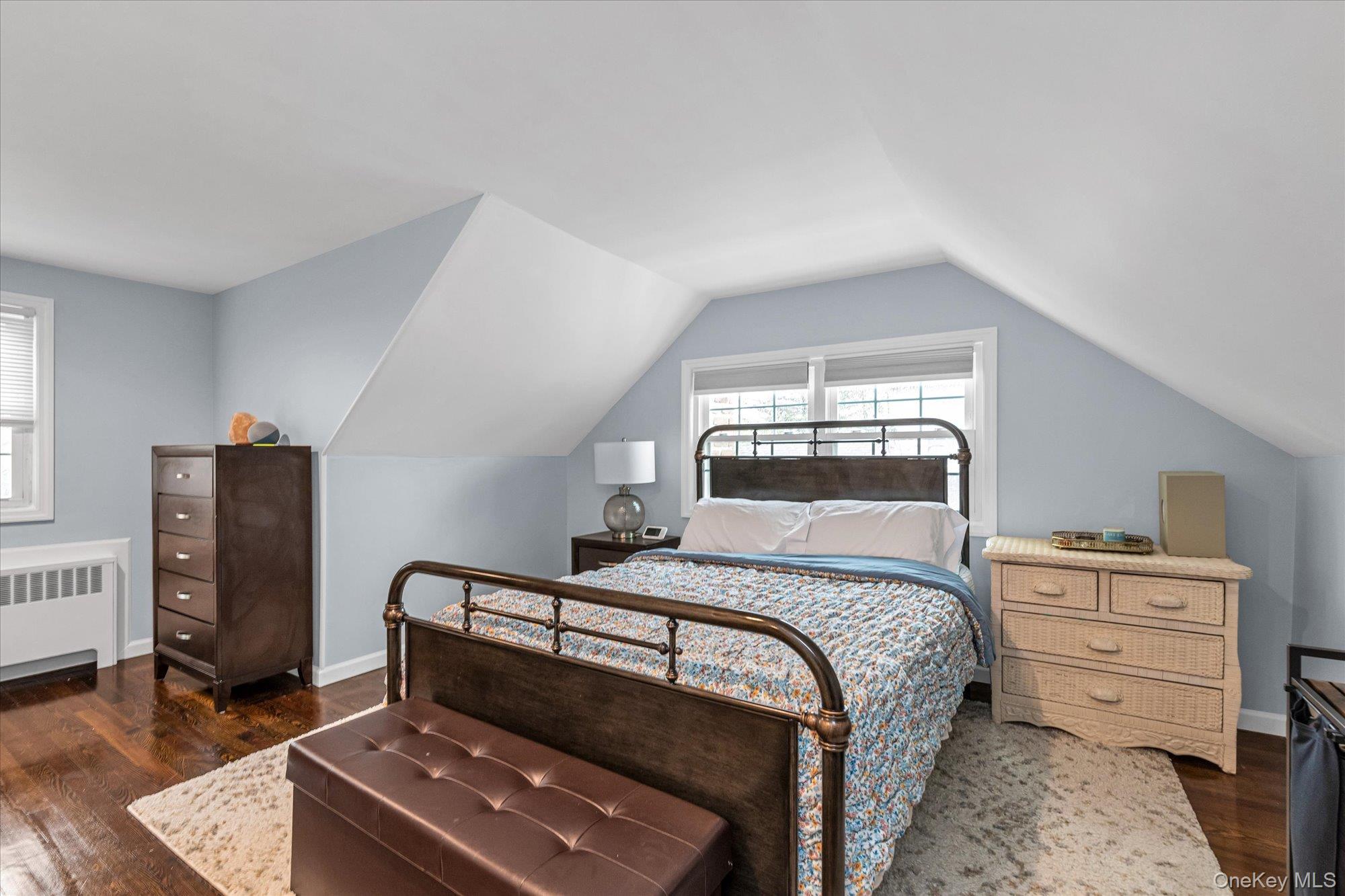 35 Burling Lane S, West Islip, NY 11795