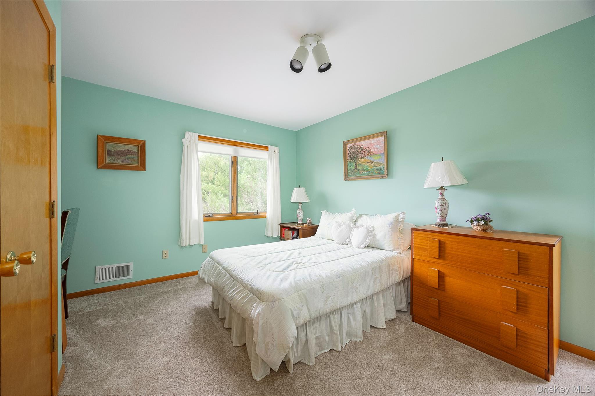 2 English Way, Pleasant Valley, NY 12569