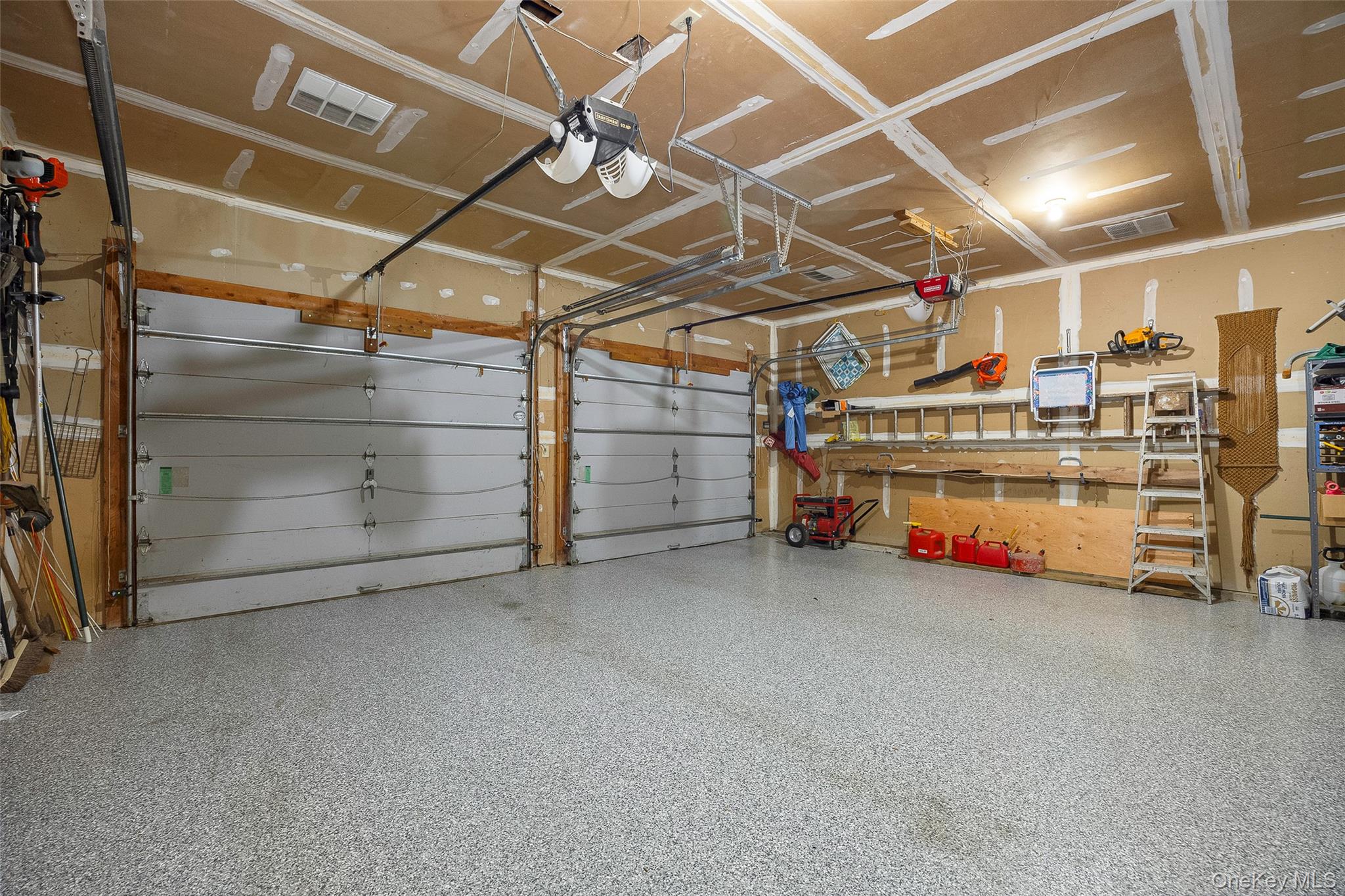 2 English Way, Pleasant Valley, NY 12569