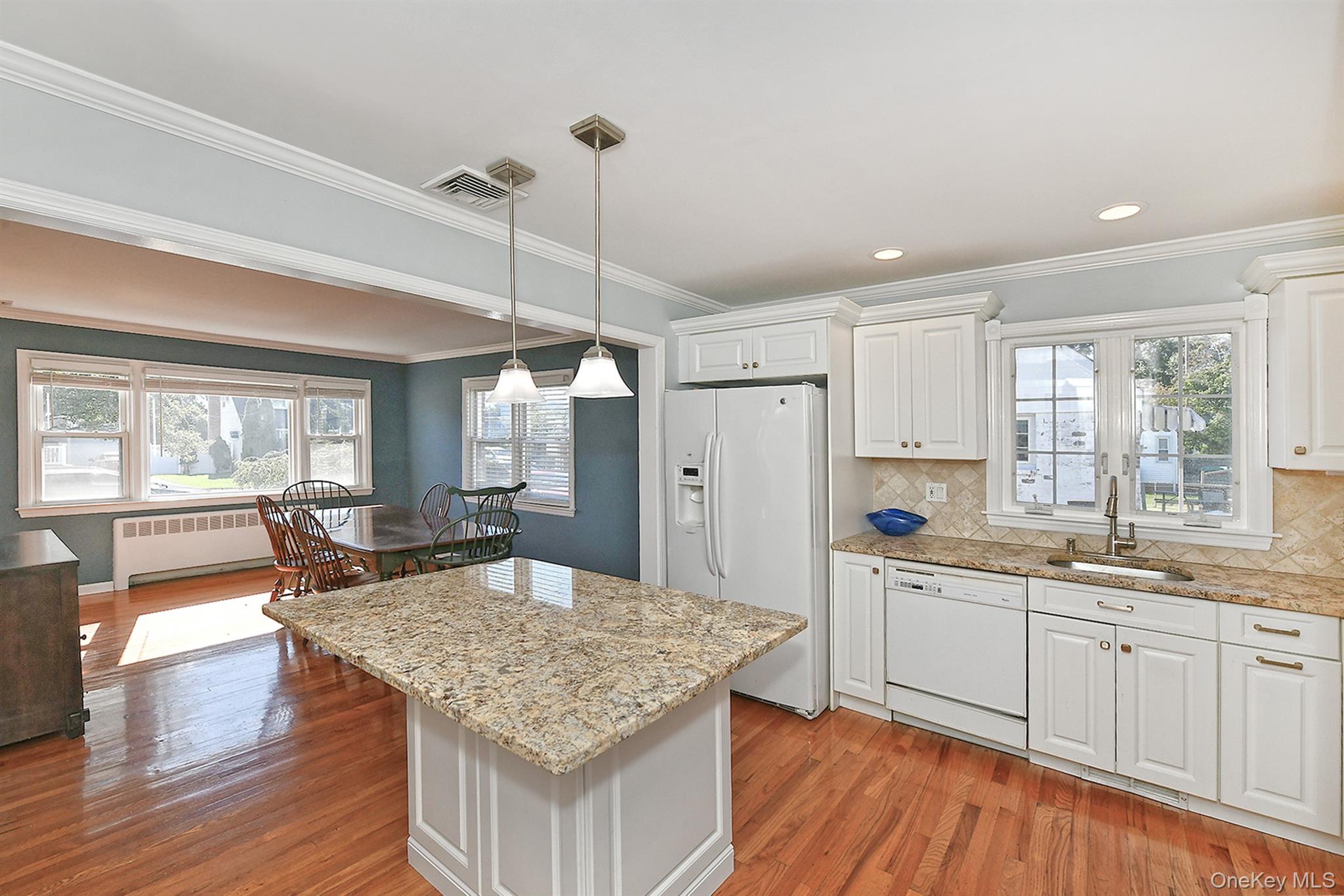 2499 3rd Avenue, East Meadow, NY 11554