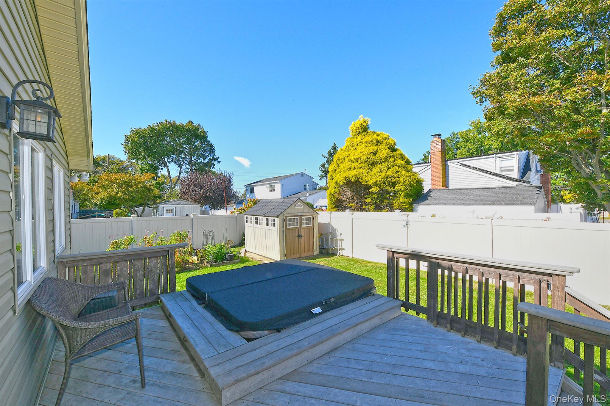 2499 3rd Avenue, East Meadow, NY 11554