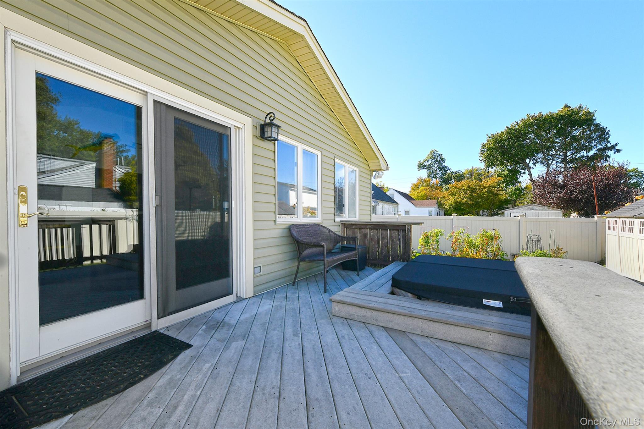 2499 3rd Avenue, East Meadow, NY 11554