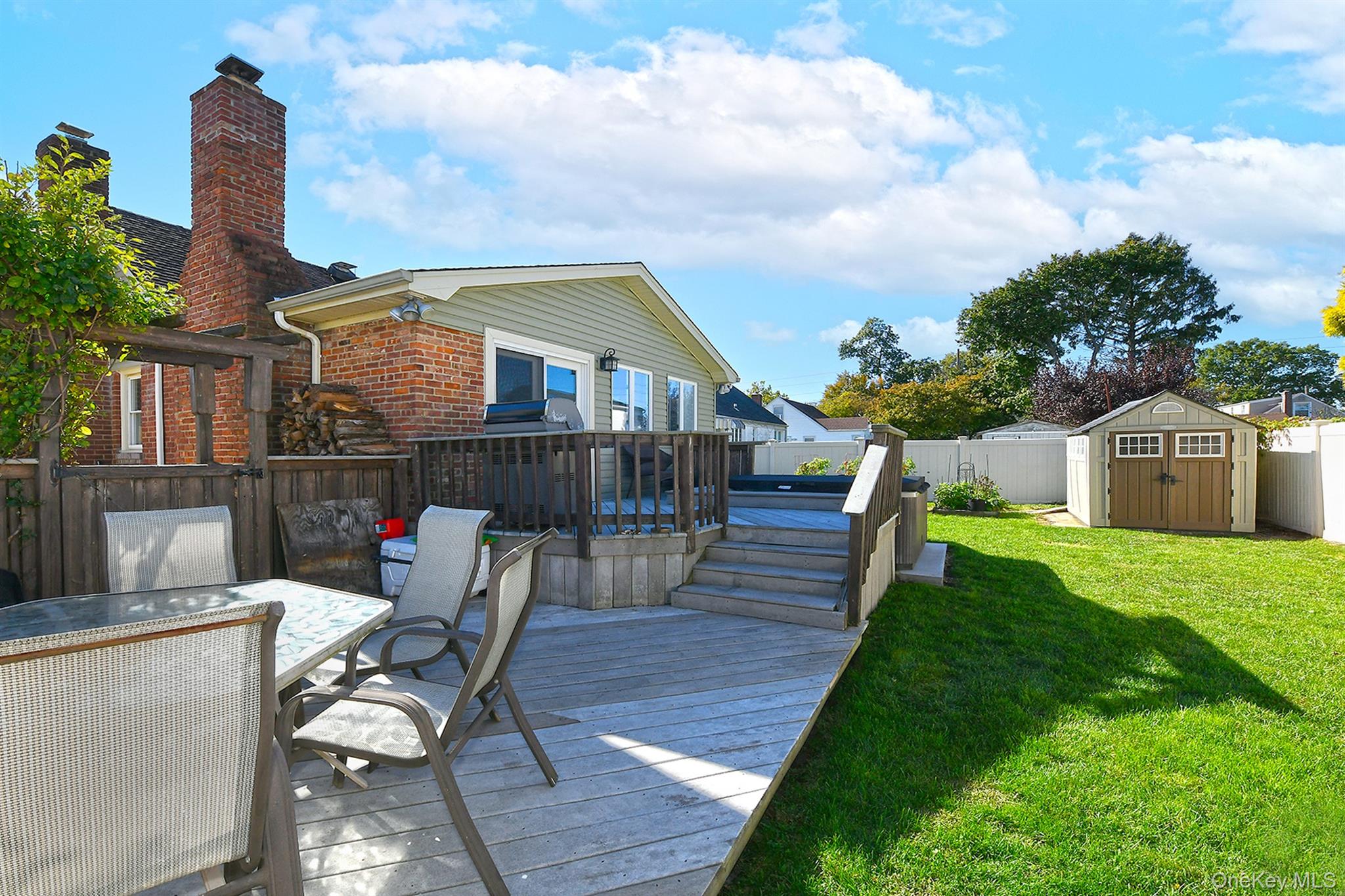 2499 3rd Avenue, East Meadow, NY 11554