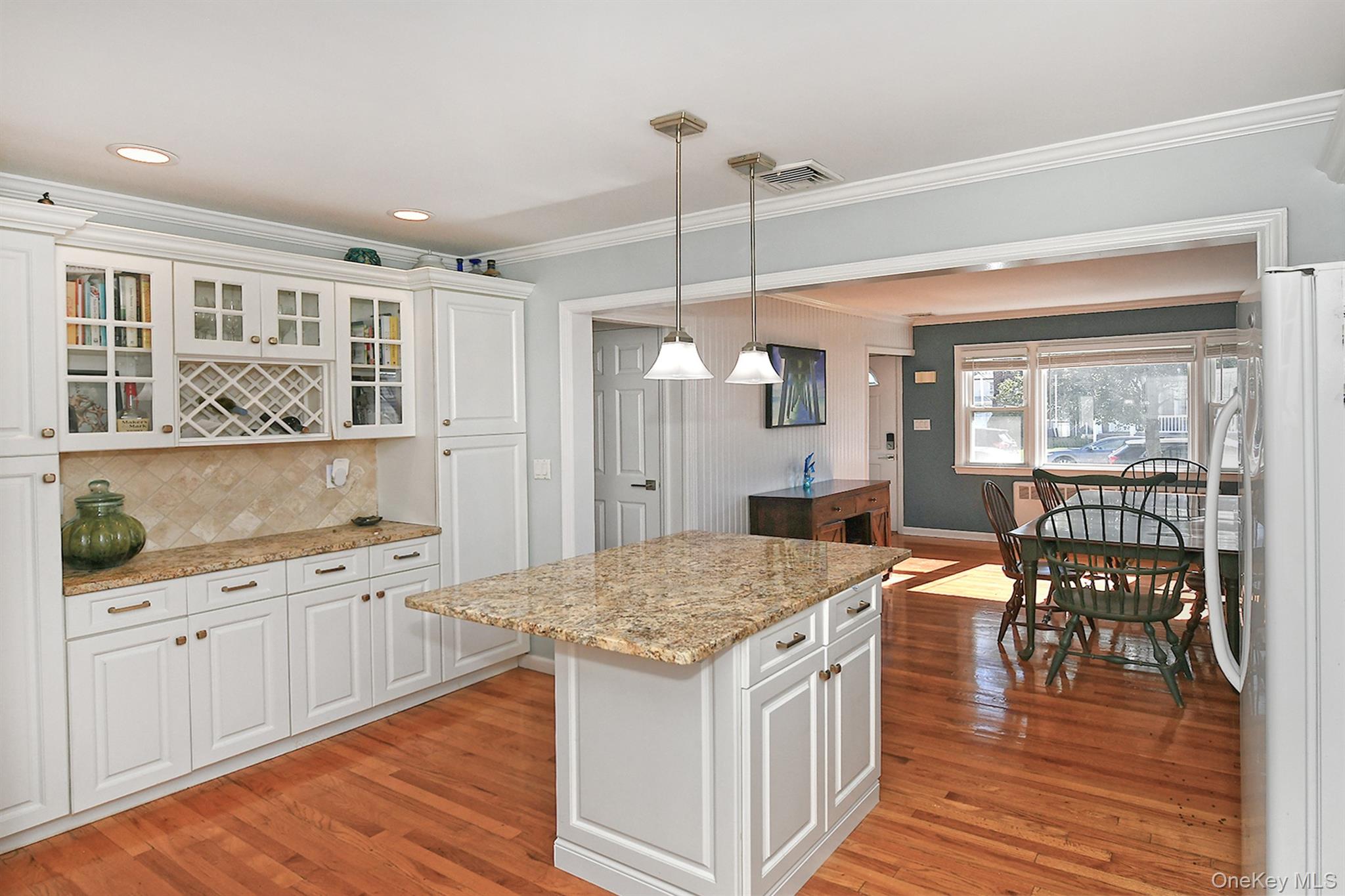 2499 3rd Avenue, East Meadow, NY 11554