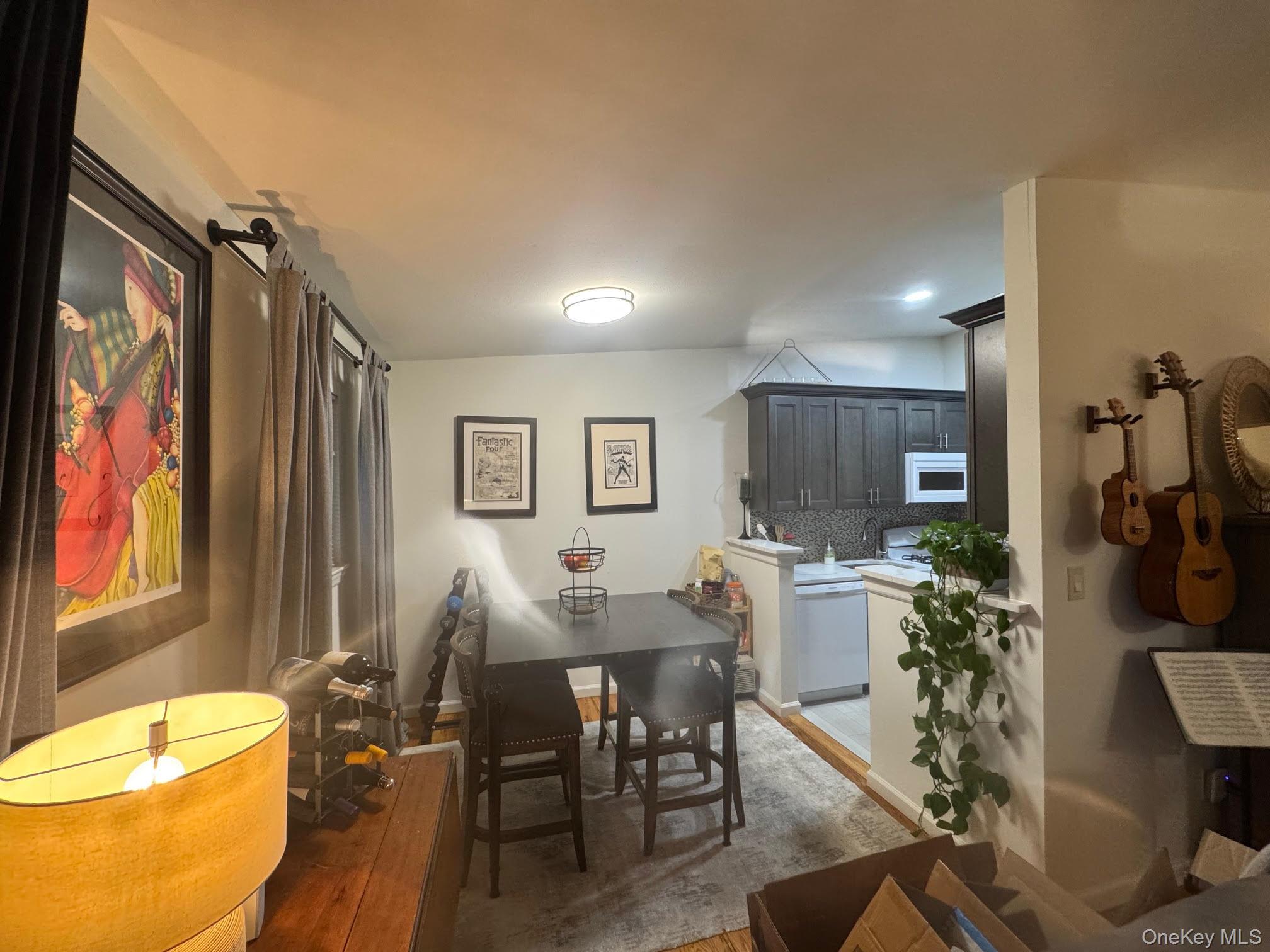 8 wildwood gardens # G2, Port Washington, NY 11050