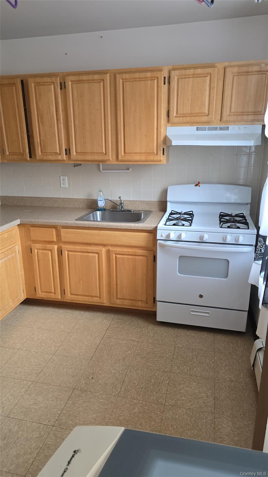 2024 Hughes Avenue # 3D, Bronx, NY 10457