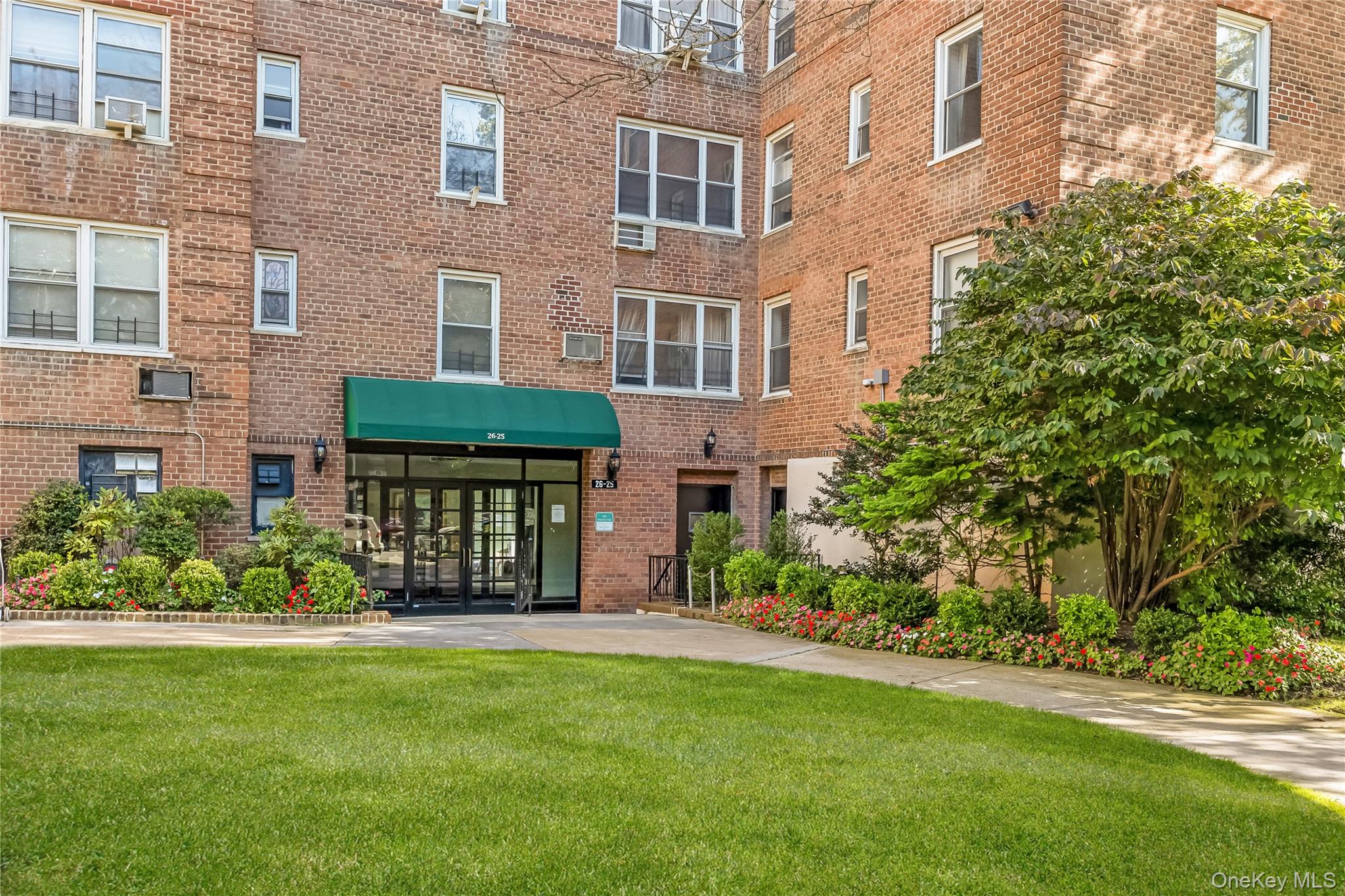 26-25 Union Street # 3E, Flushing, NY 11354