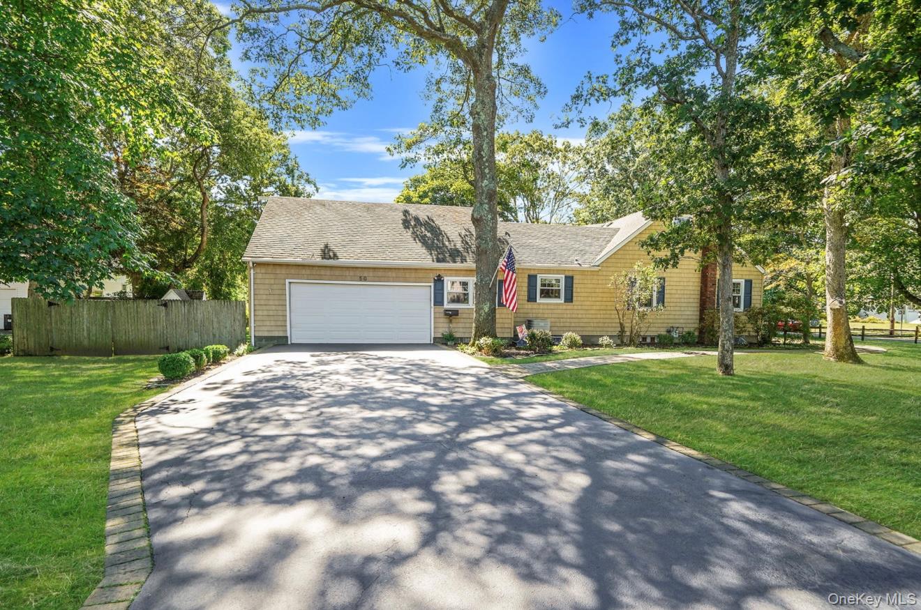 50 Head Of The Neck Road, Bellport, NY 11713