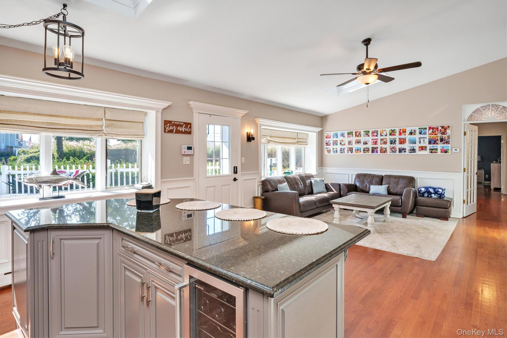 117 Middlesex Avenue, Oakdale, NY 11769