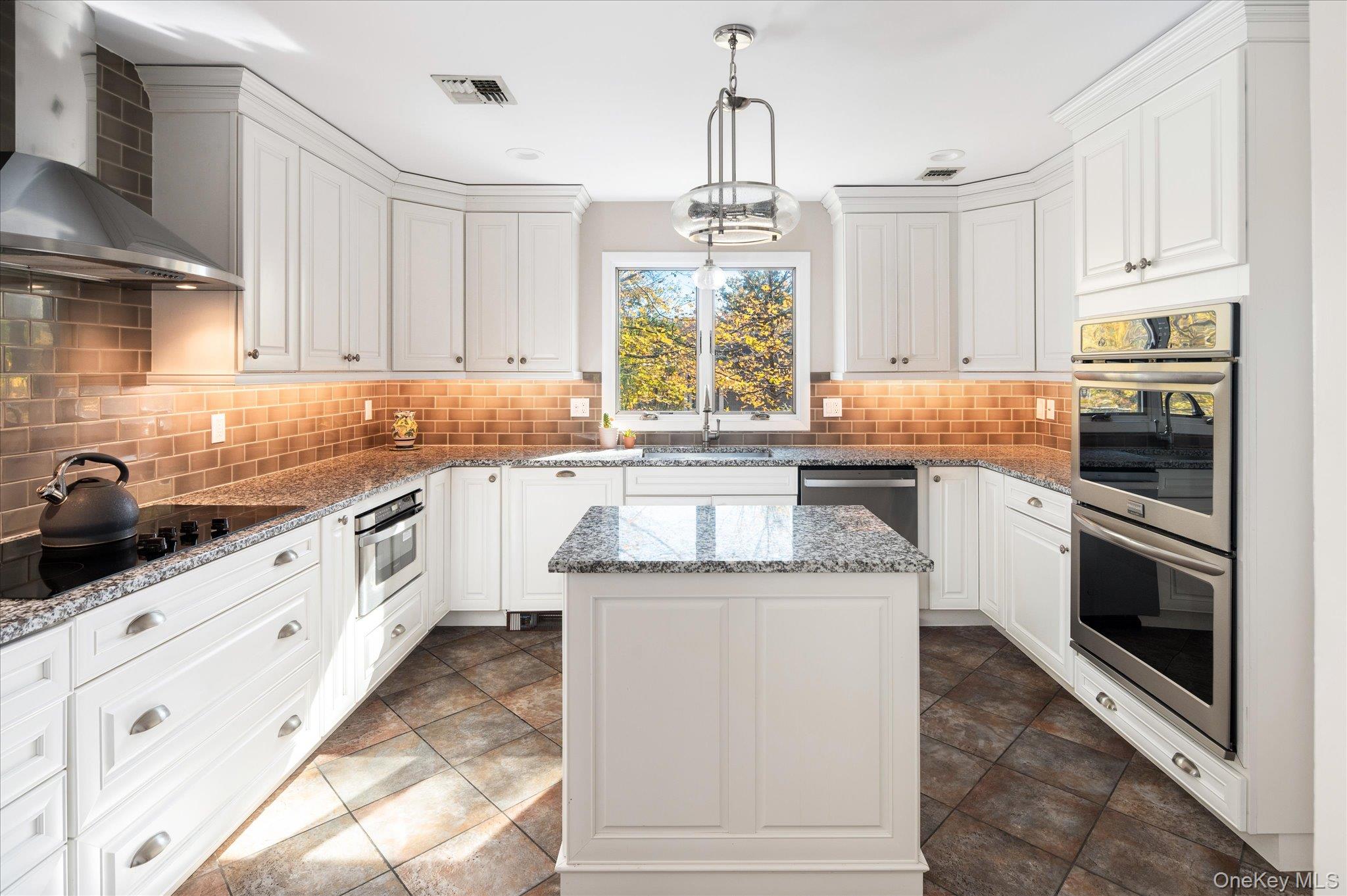 7 Dayton Drive, Somers, NY 10589