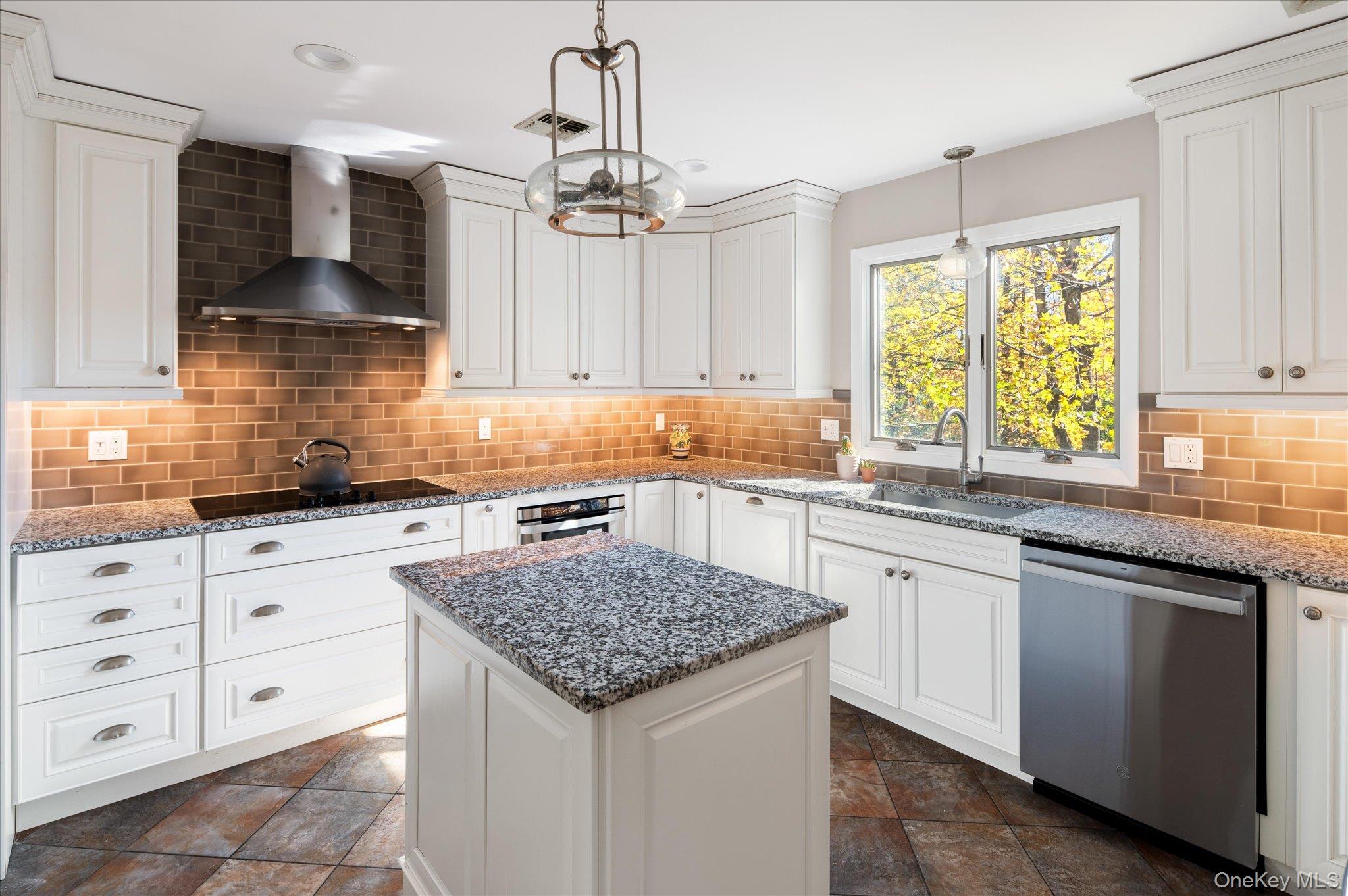 7 Dayton Drive, Somers, NY 10589