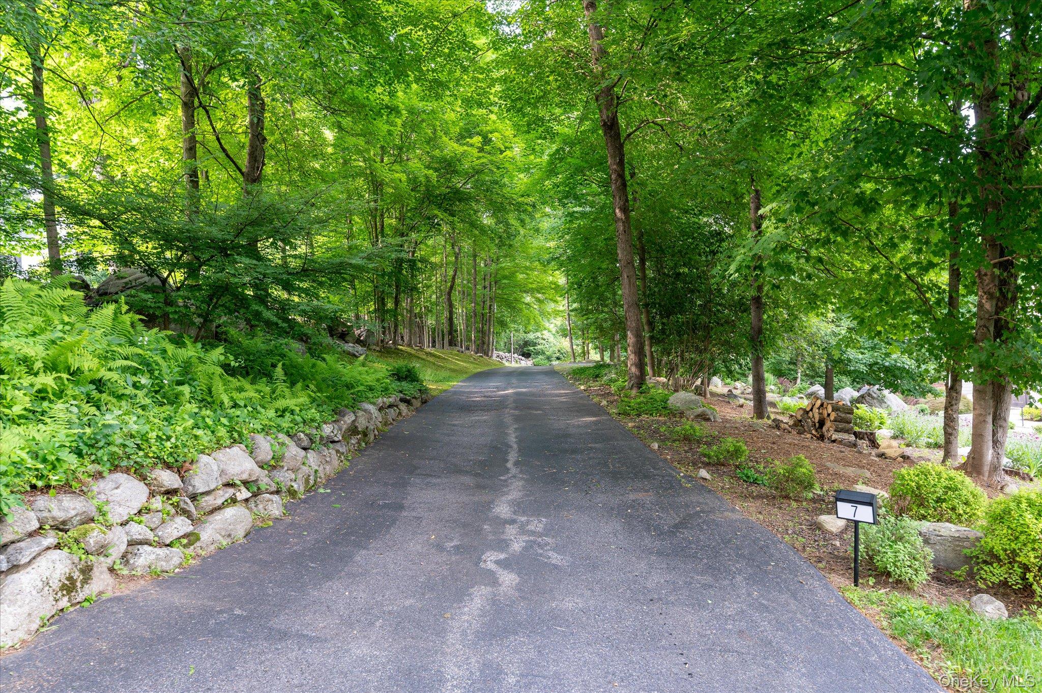 7 Dayton Drive, Somers, NY 10589