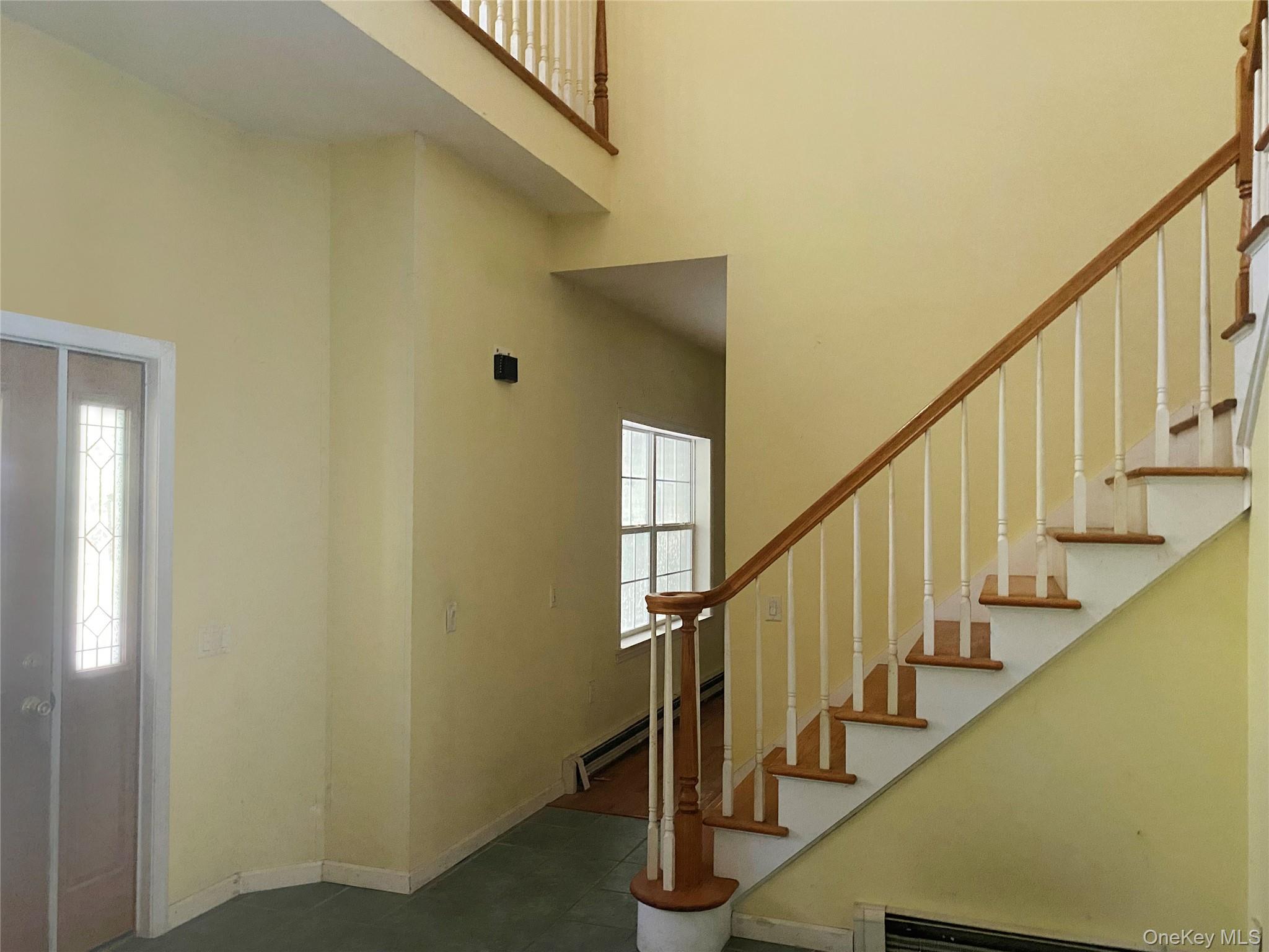 71 Easy Street, Hurley, NY 12443