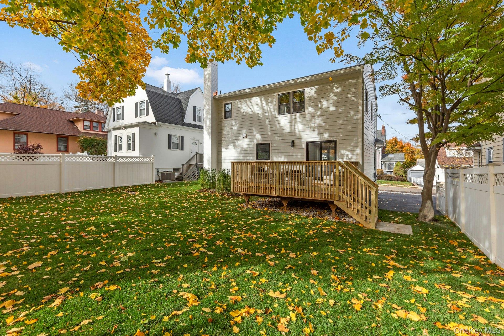 10 Poplar Avenue, Pelham, NY 10803