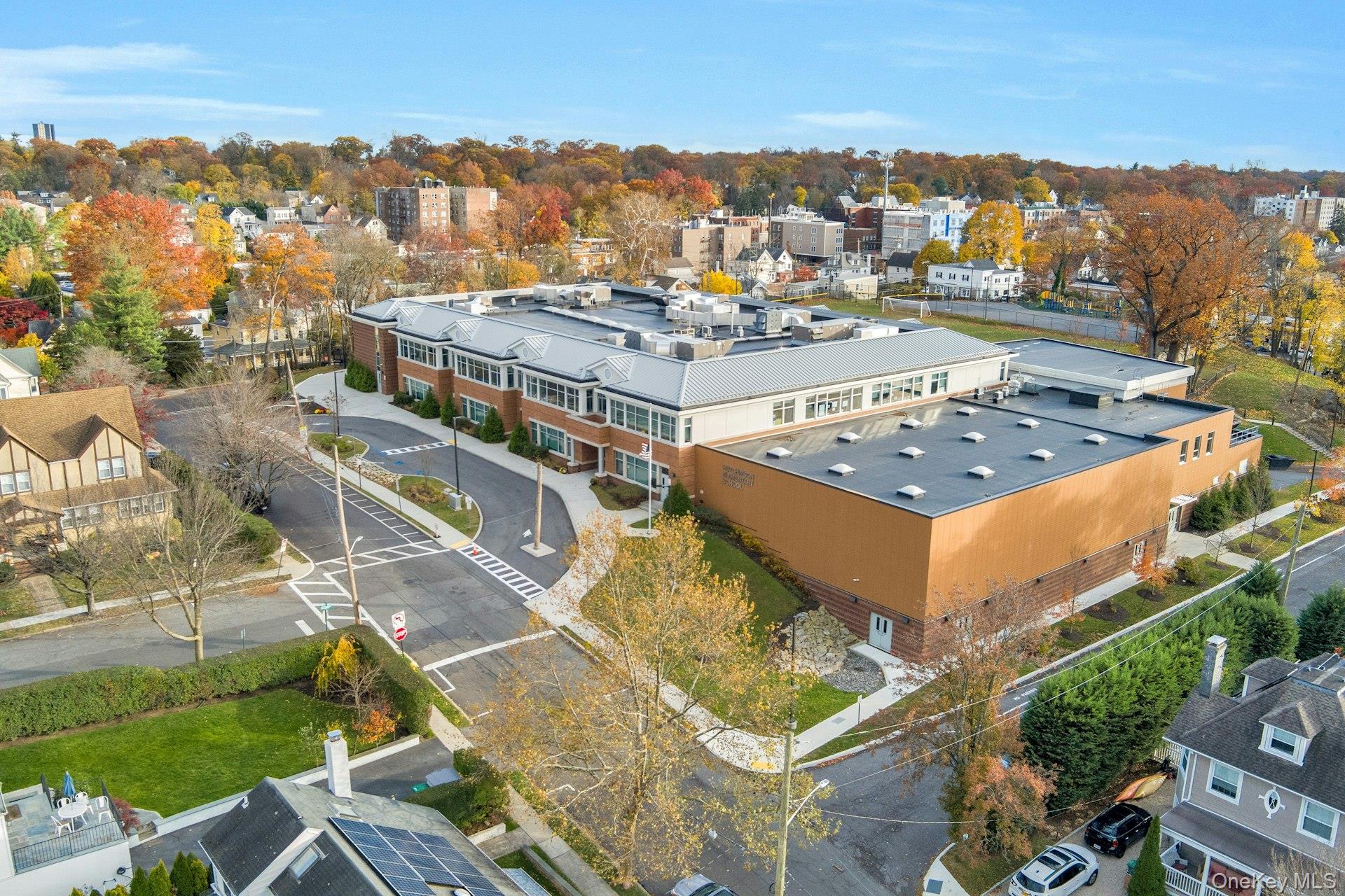 10 Poplar Avenue, Pelham, NY 10803