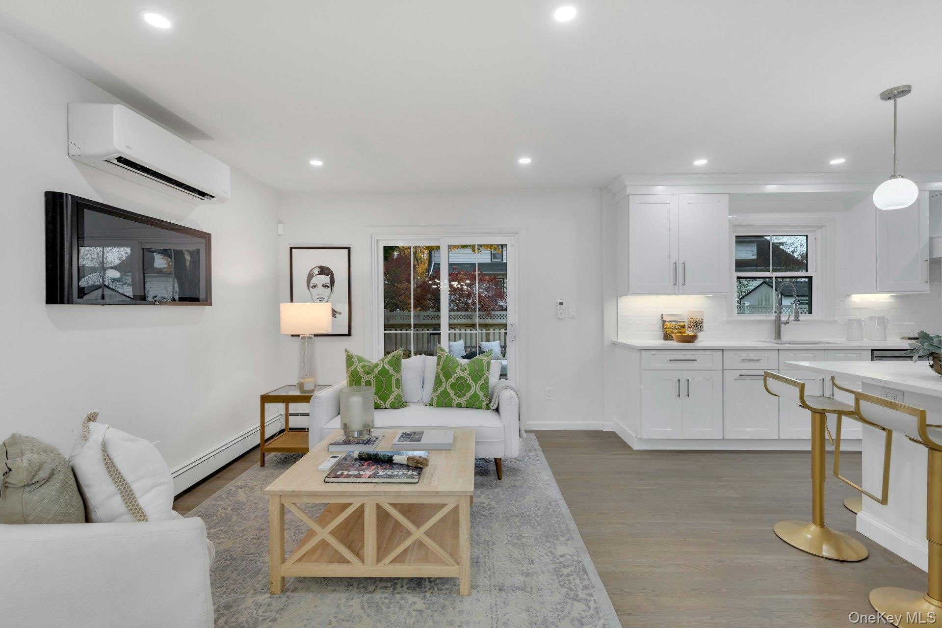 10 Poplar Avenue, Pelham, NY 10803